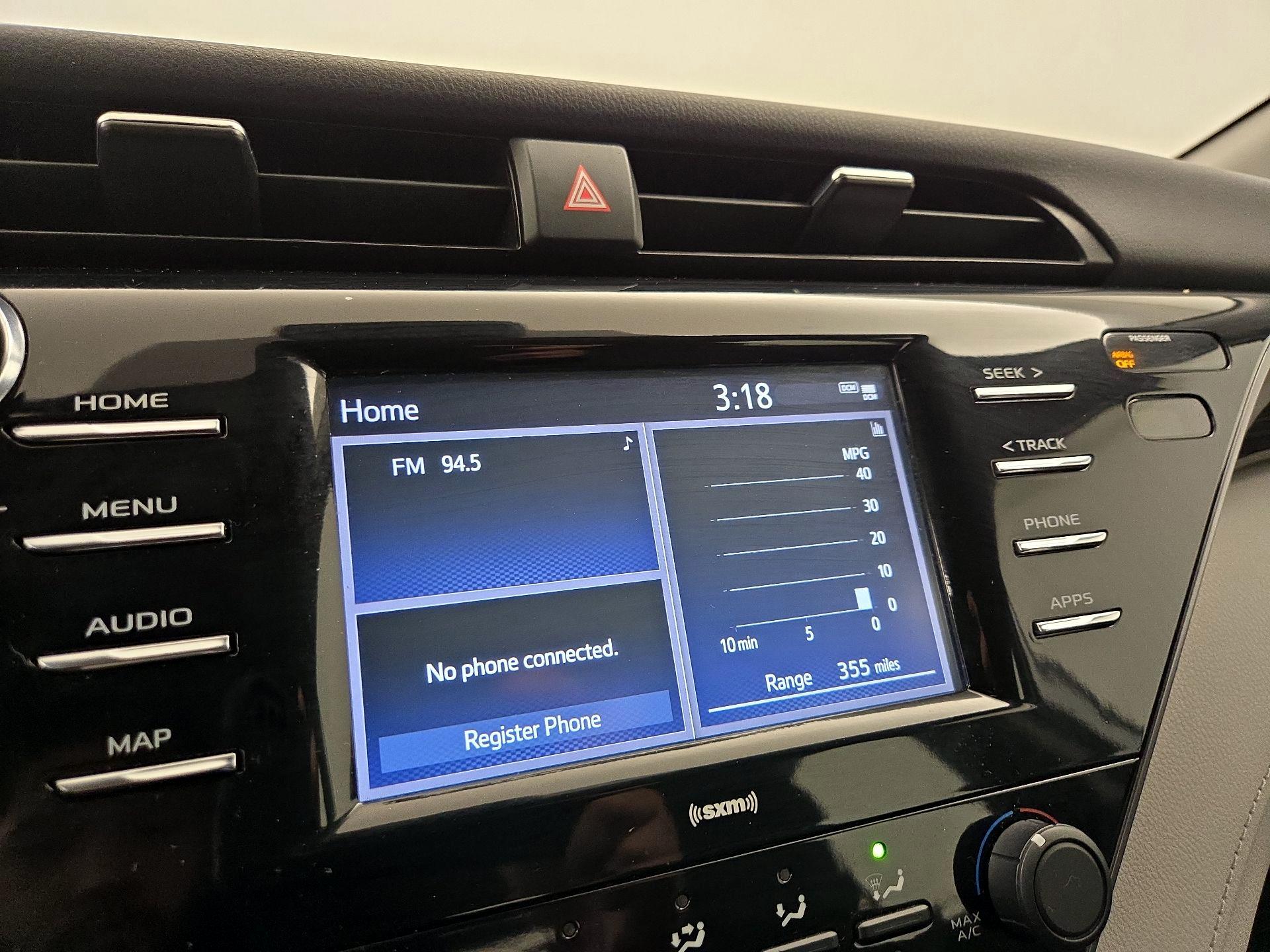 Thumbnail: 2020 Toyota Camry - 15