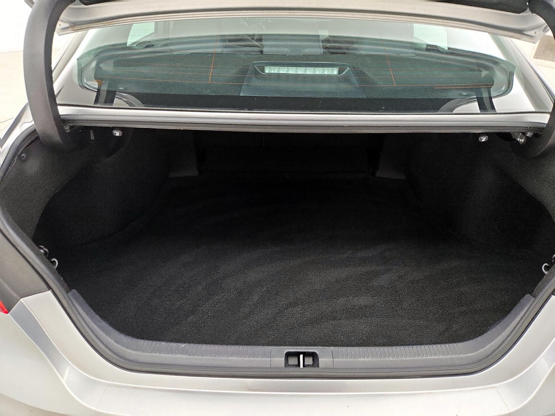 Thumbnail: 2020 Toyota Camry - 20