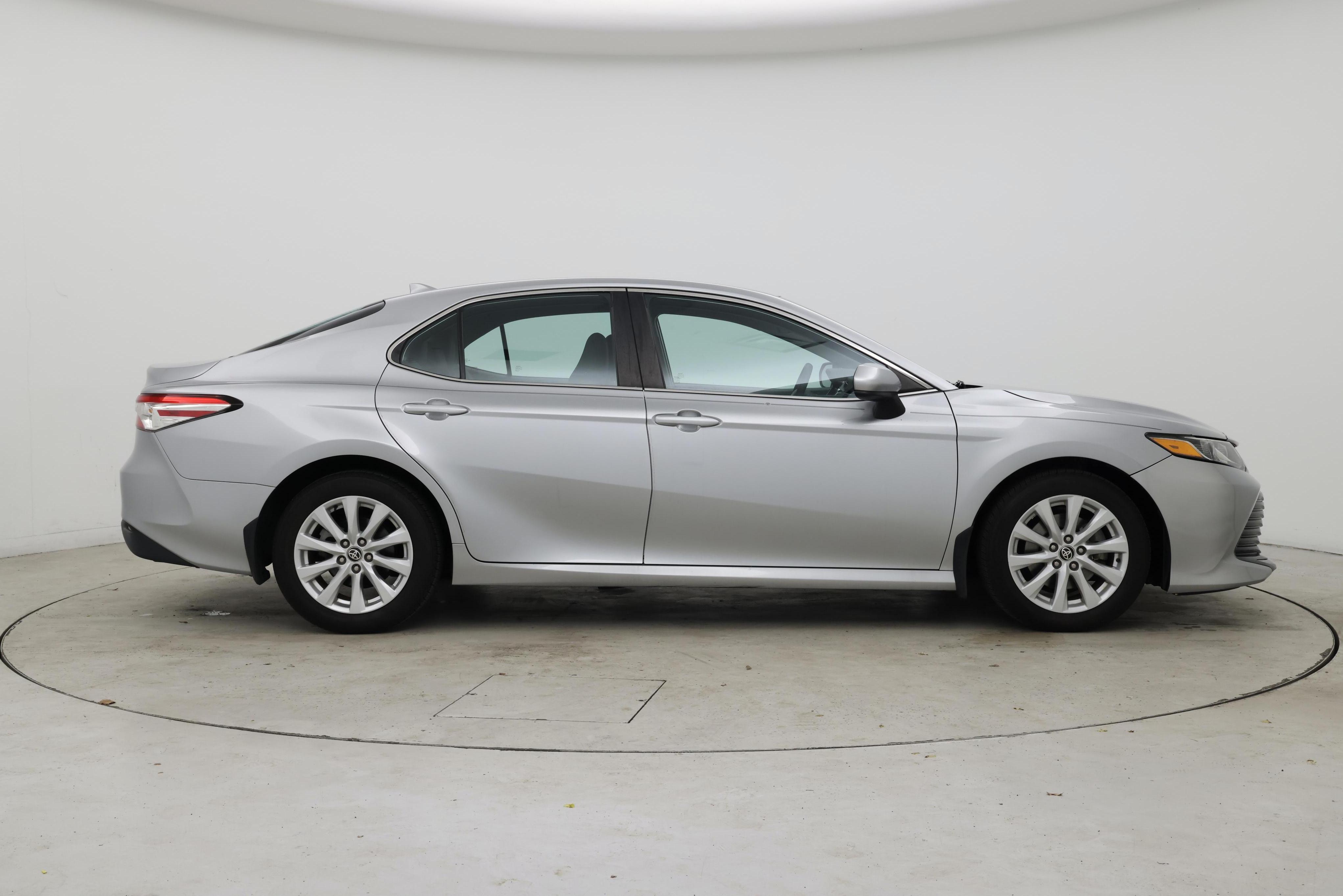 Thumbnail: 2020 Toyota Camry - 7