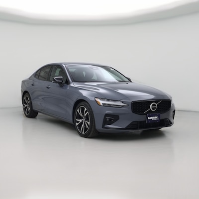 2023 Volvo S60 B5 Plus Dark Theme