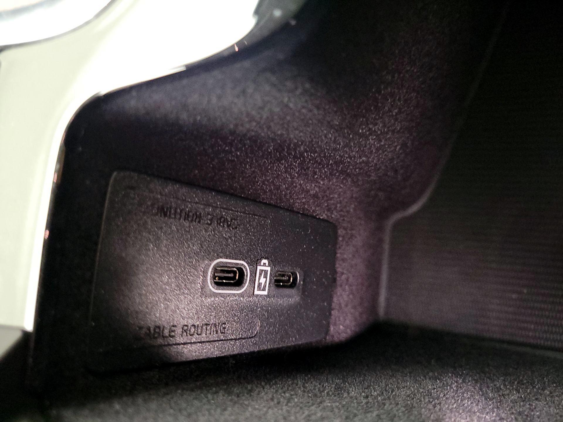 Thumbnail: 2023 Volvo S60 - 19