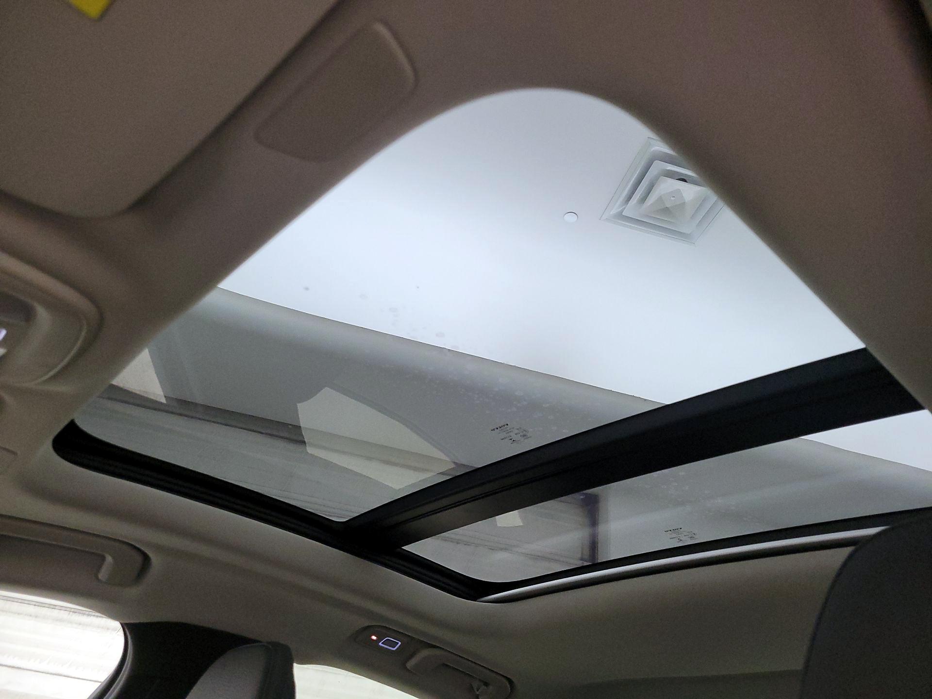 Thumbnail: 2023 Volvo S60 - 20