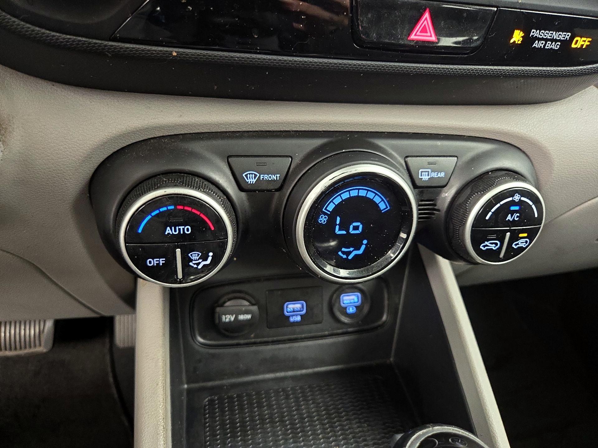 Thumbnail: 2020 Hyundai Venue - 17