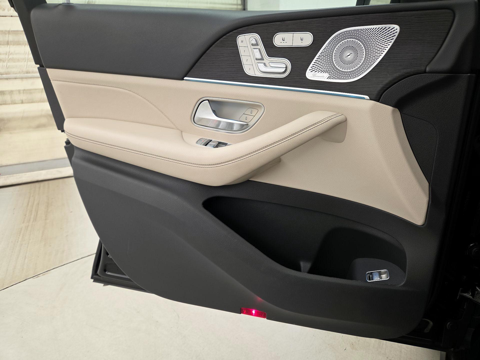 Thumbnail: 2020 Mercedes-Benz GLE - 12