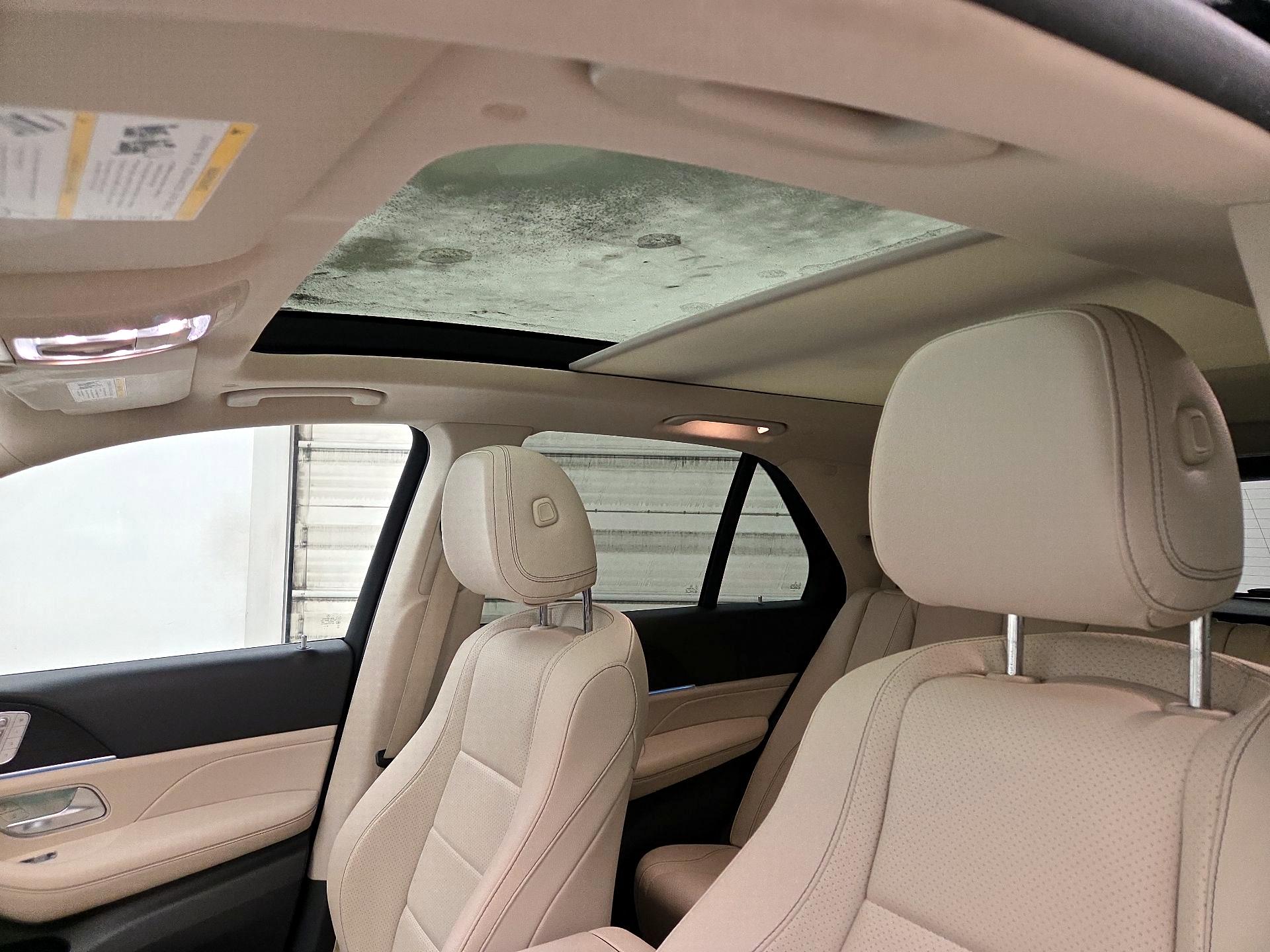 Thumbnail: 2020 Mercedes-Benz GLE - 19