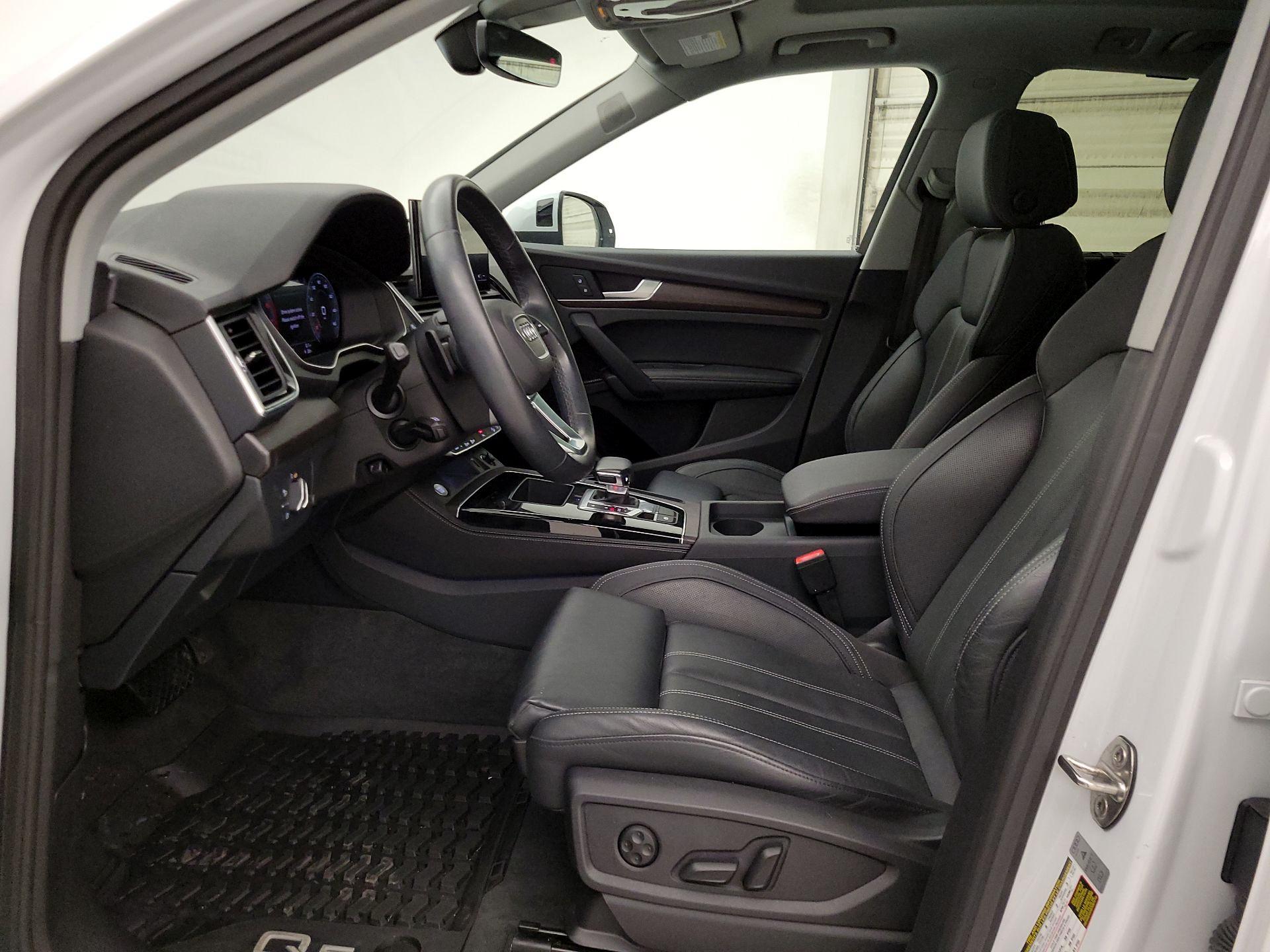 Thumbnail: 2023 Audi Q5 - 11