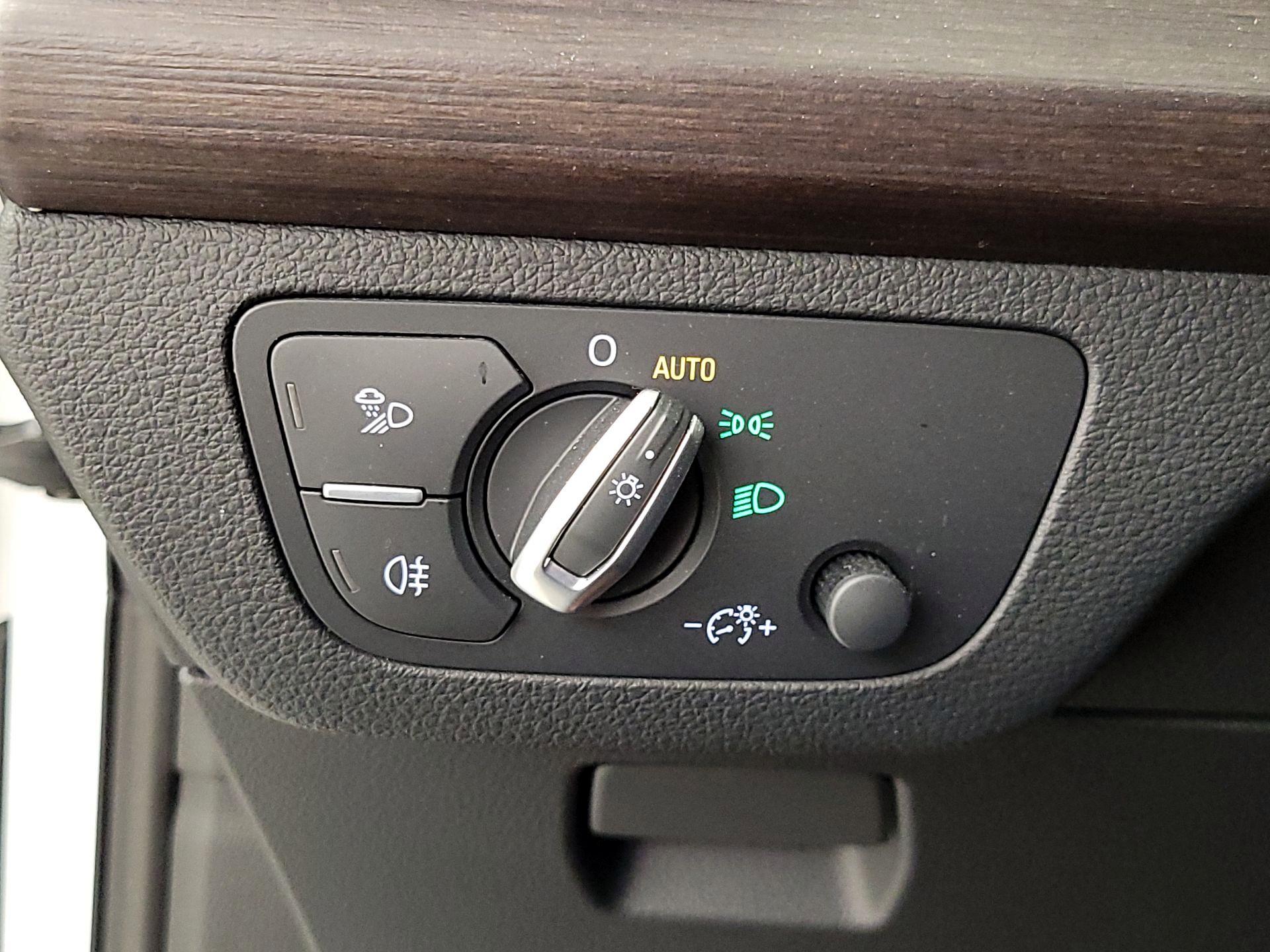 Thumbnail: 2023 Audi Q5 - 13