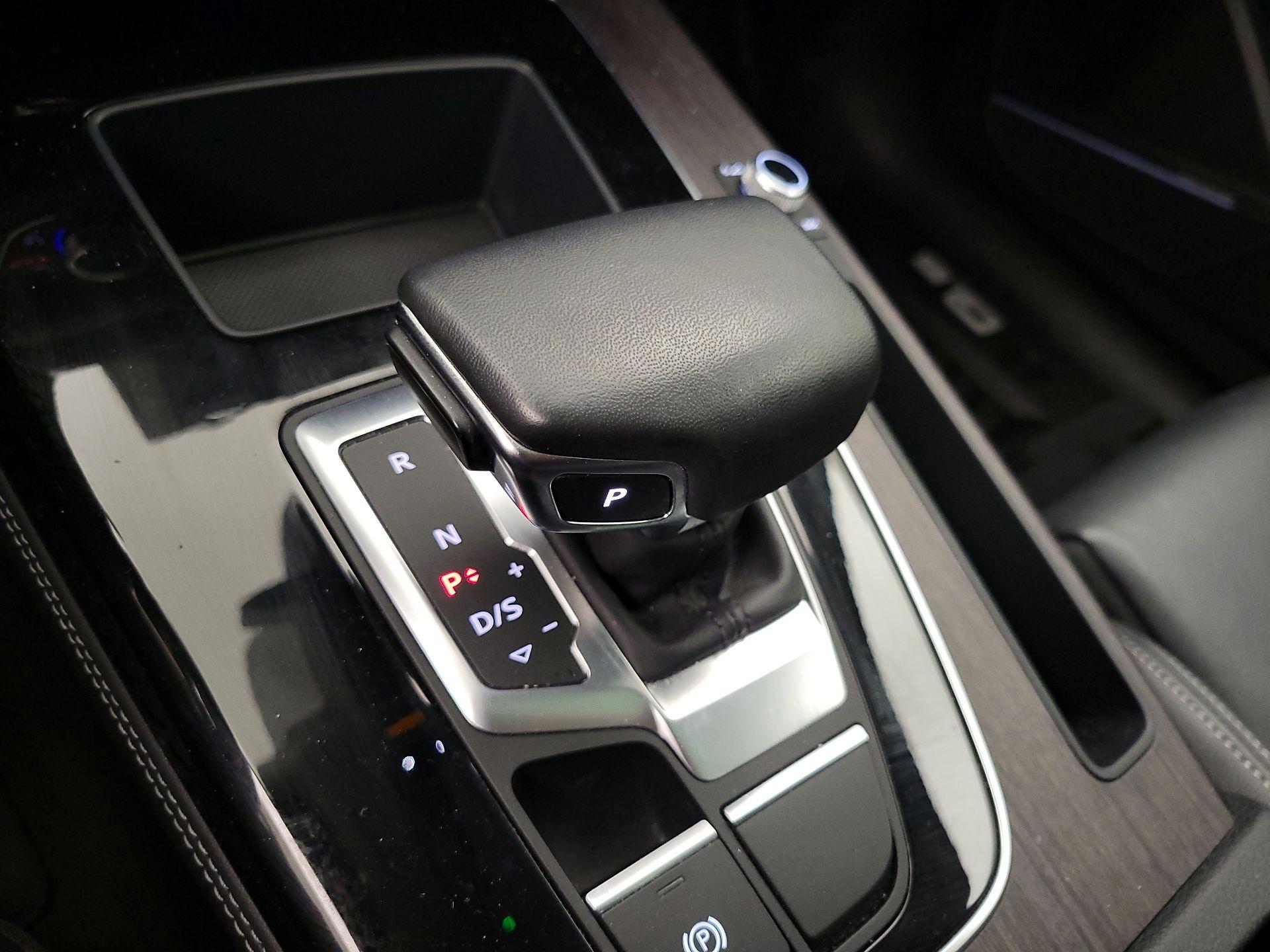 Thumbnail: 2023 Audi Q5 - 17