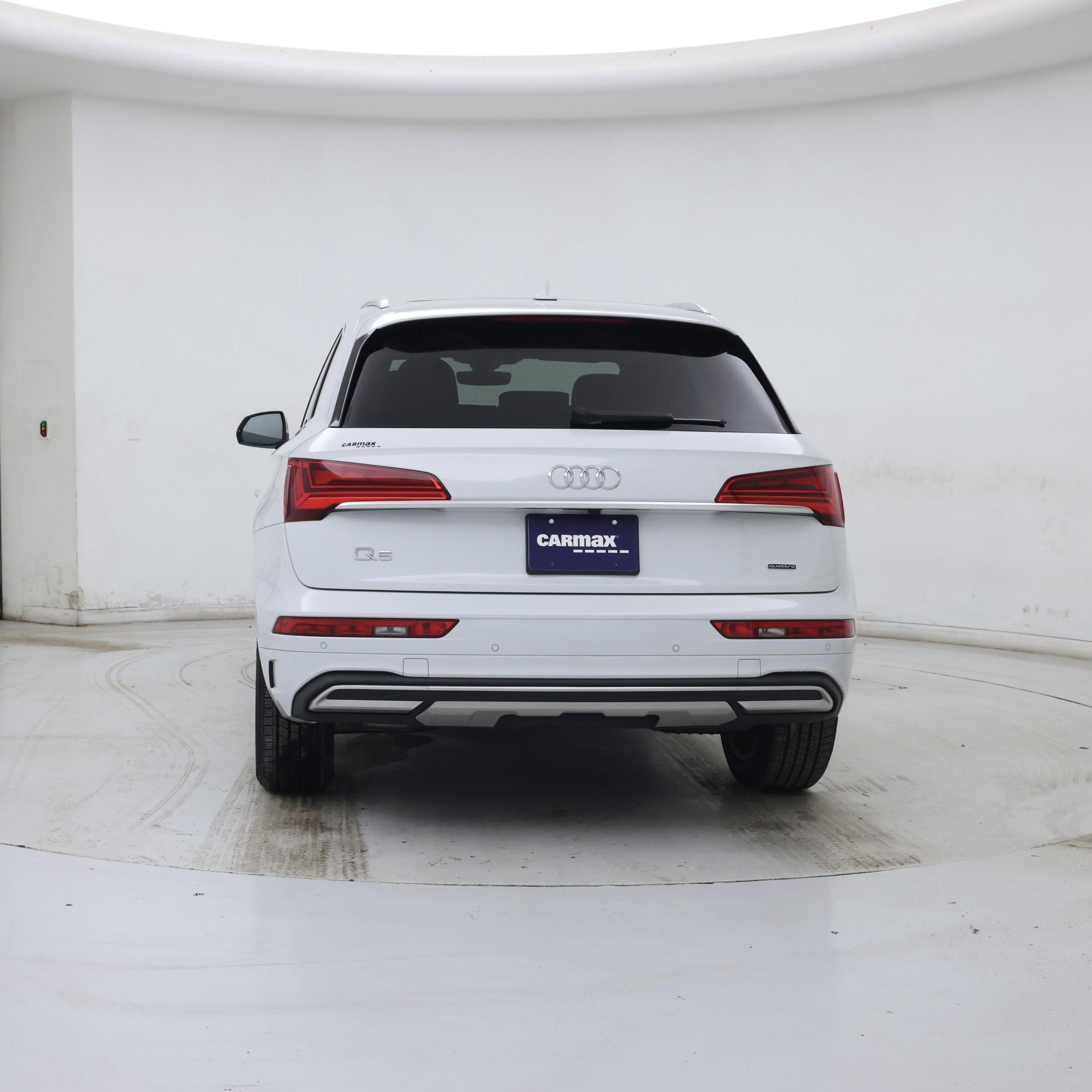 Thumbnail: 2023 Audi Q5 - 6