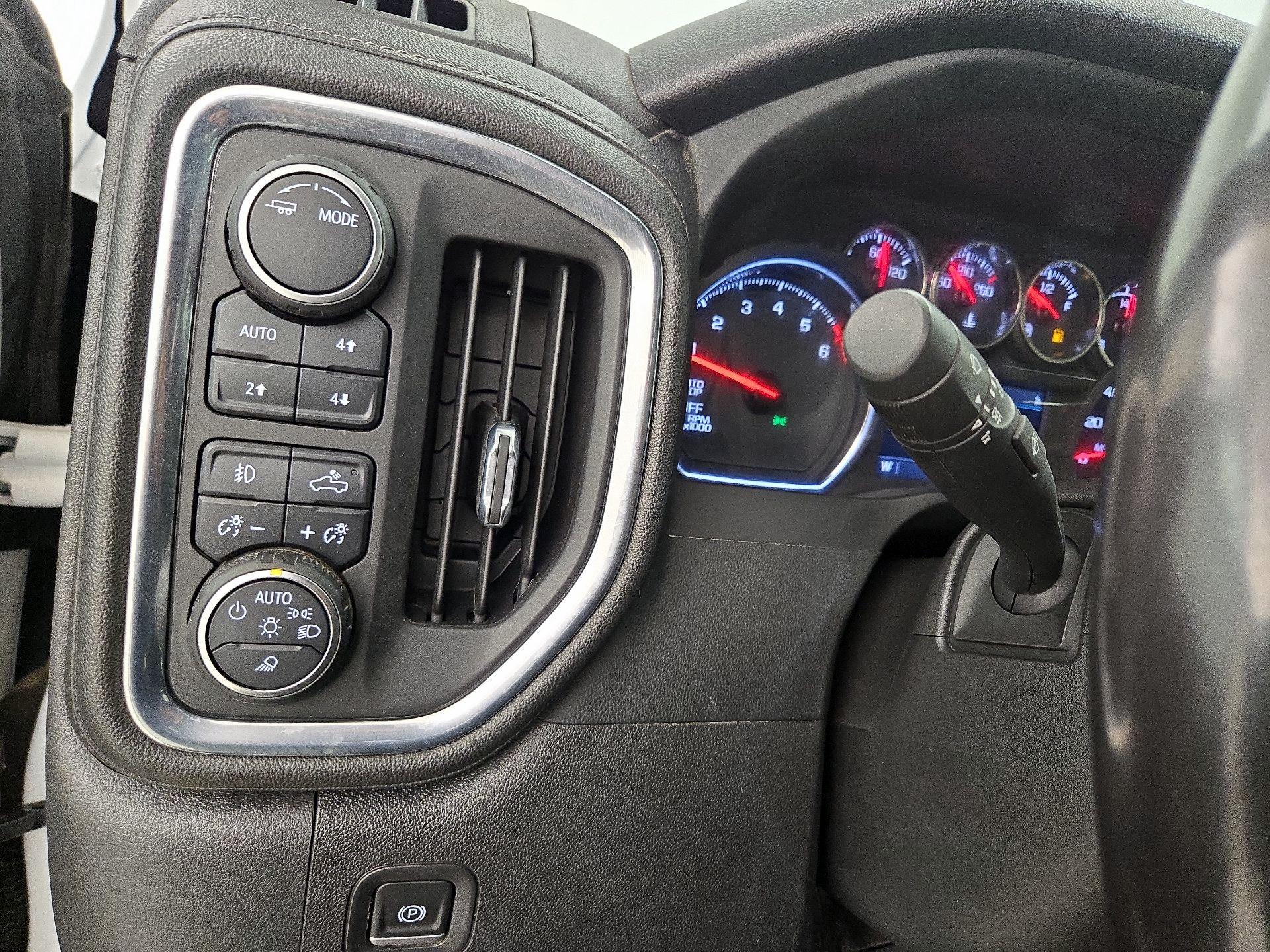 Thumbnail: 2022 Chevrolet Silverado 1500 - 13