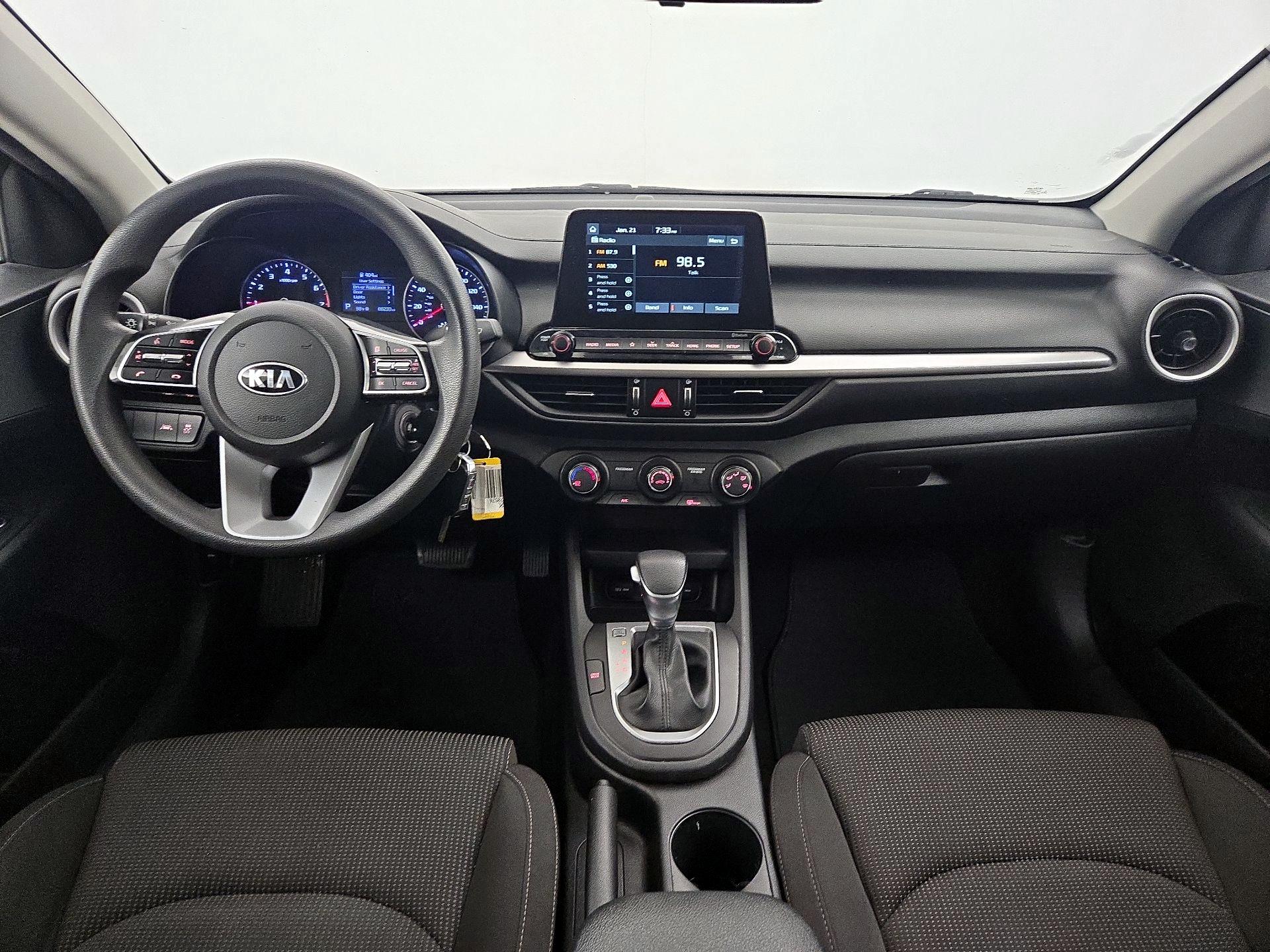 Thumbnail: 2020 Kia Forte - 9