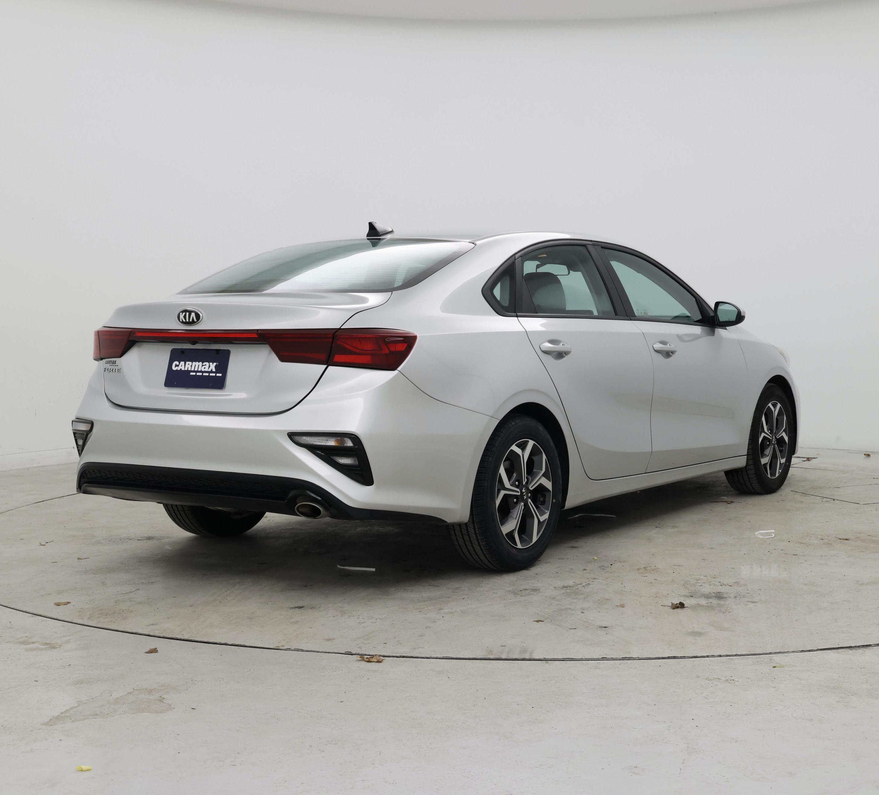 Thumbnail: 2020 Kia Forte - 8