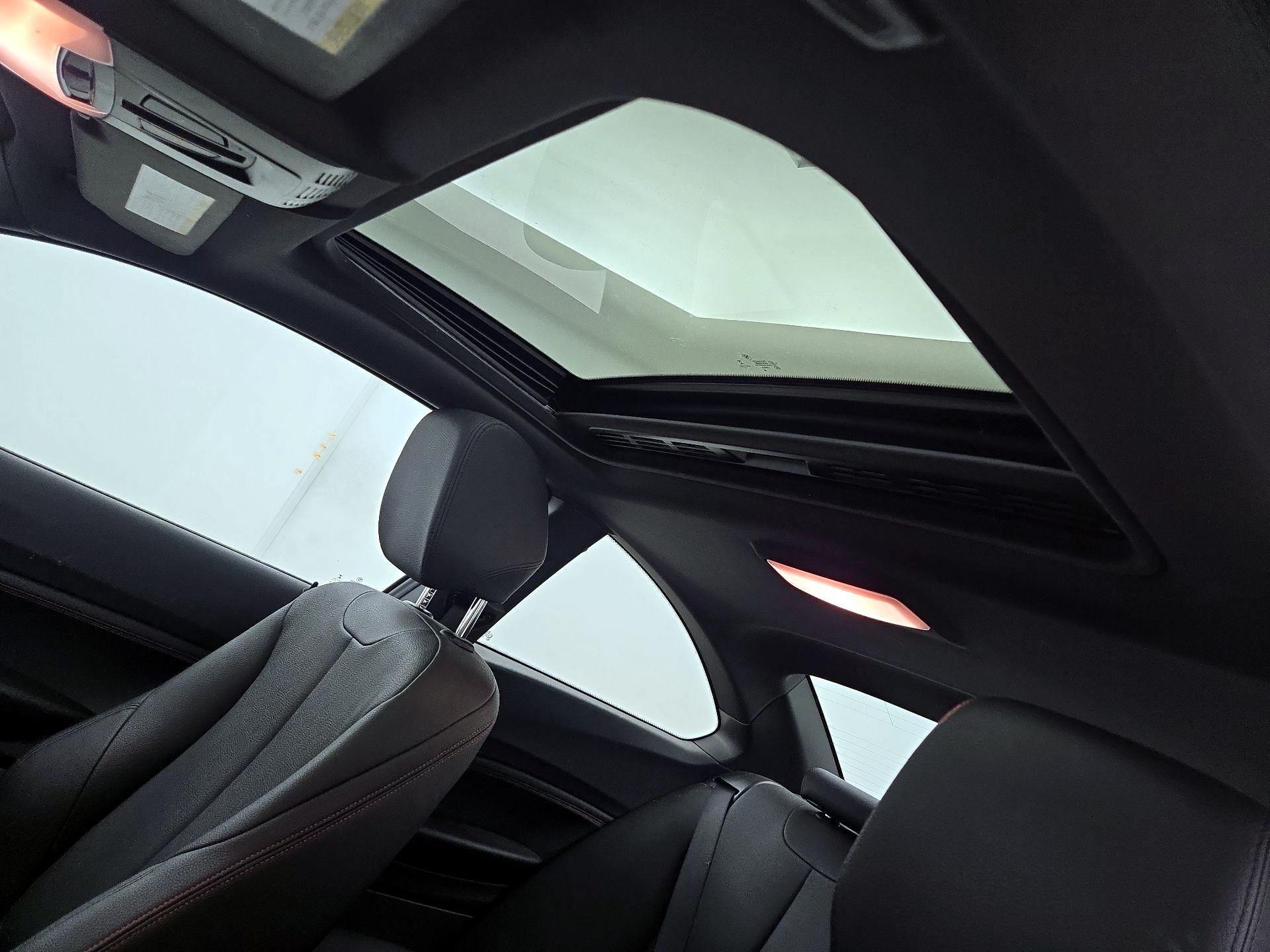 Thumbnail: 2015 BMW 2 Series - 18