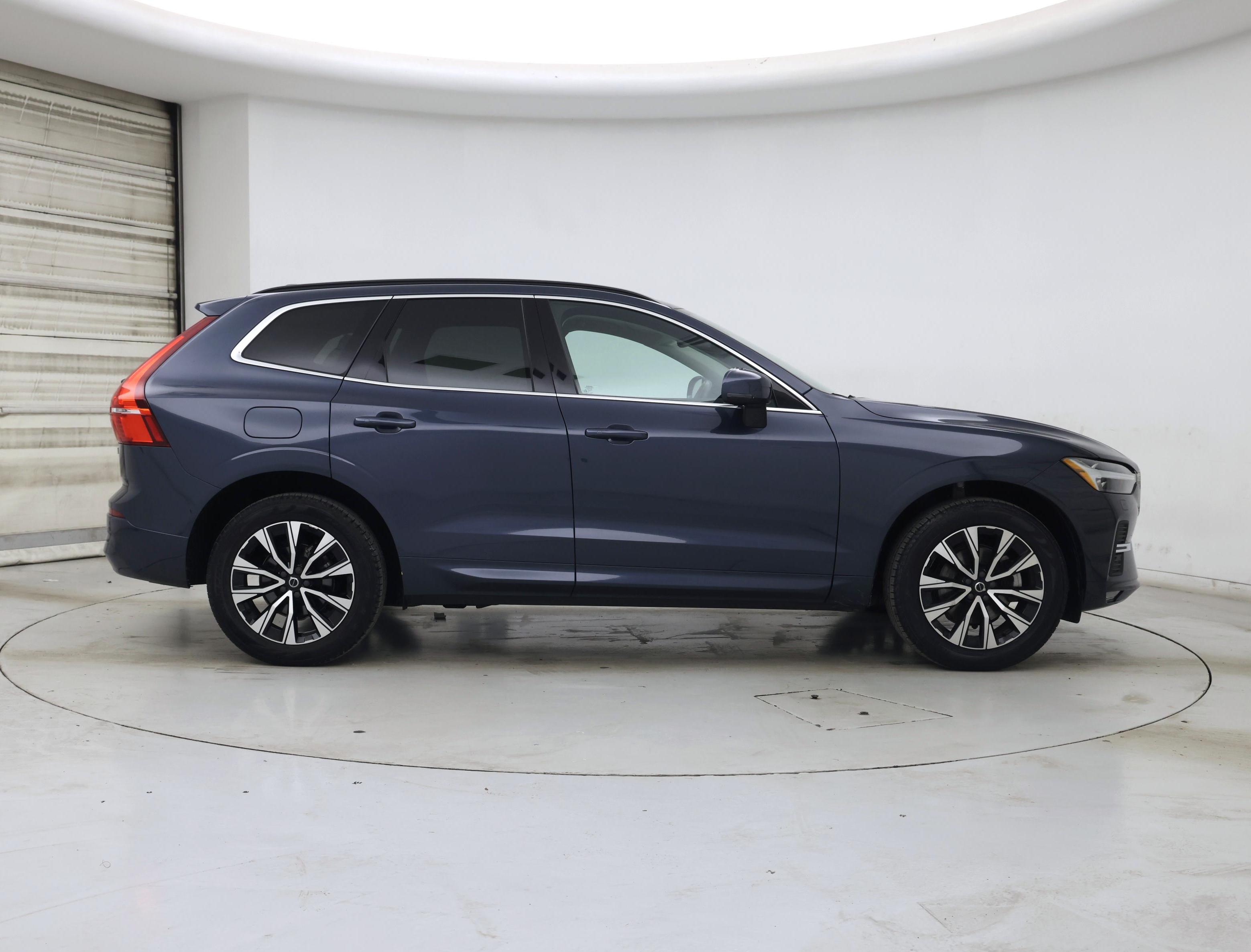 Thumbnail: 2023 Volvo XC60 - 7