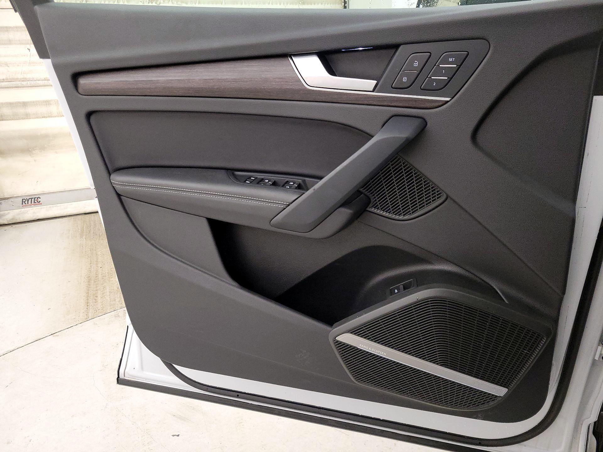 Thumbnail: 2023 Audi Q5 - 12