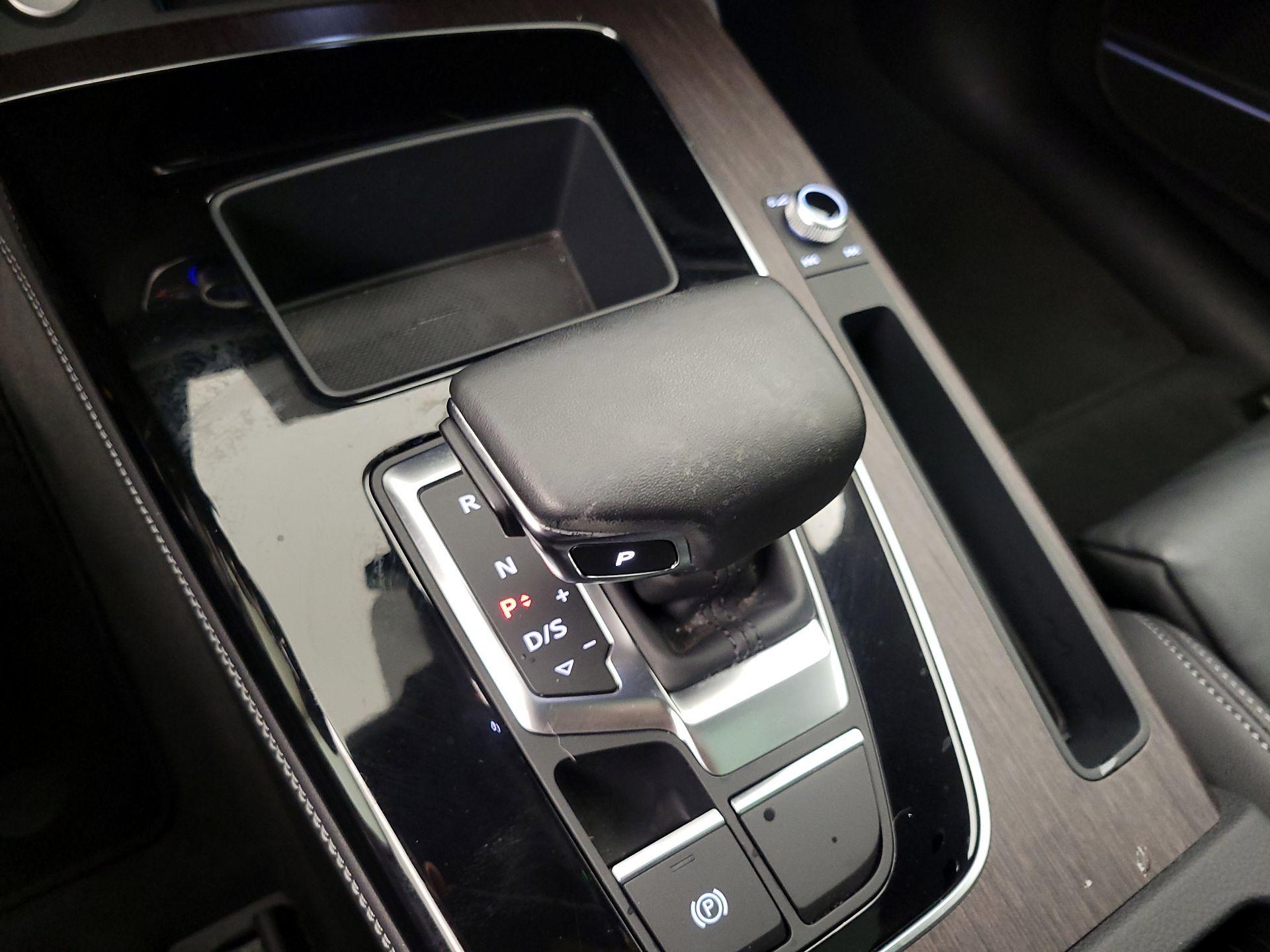 Thumbnail: 2023 Audi Q5 - 17