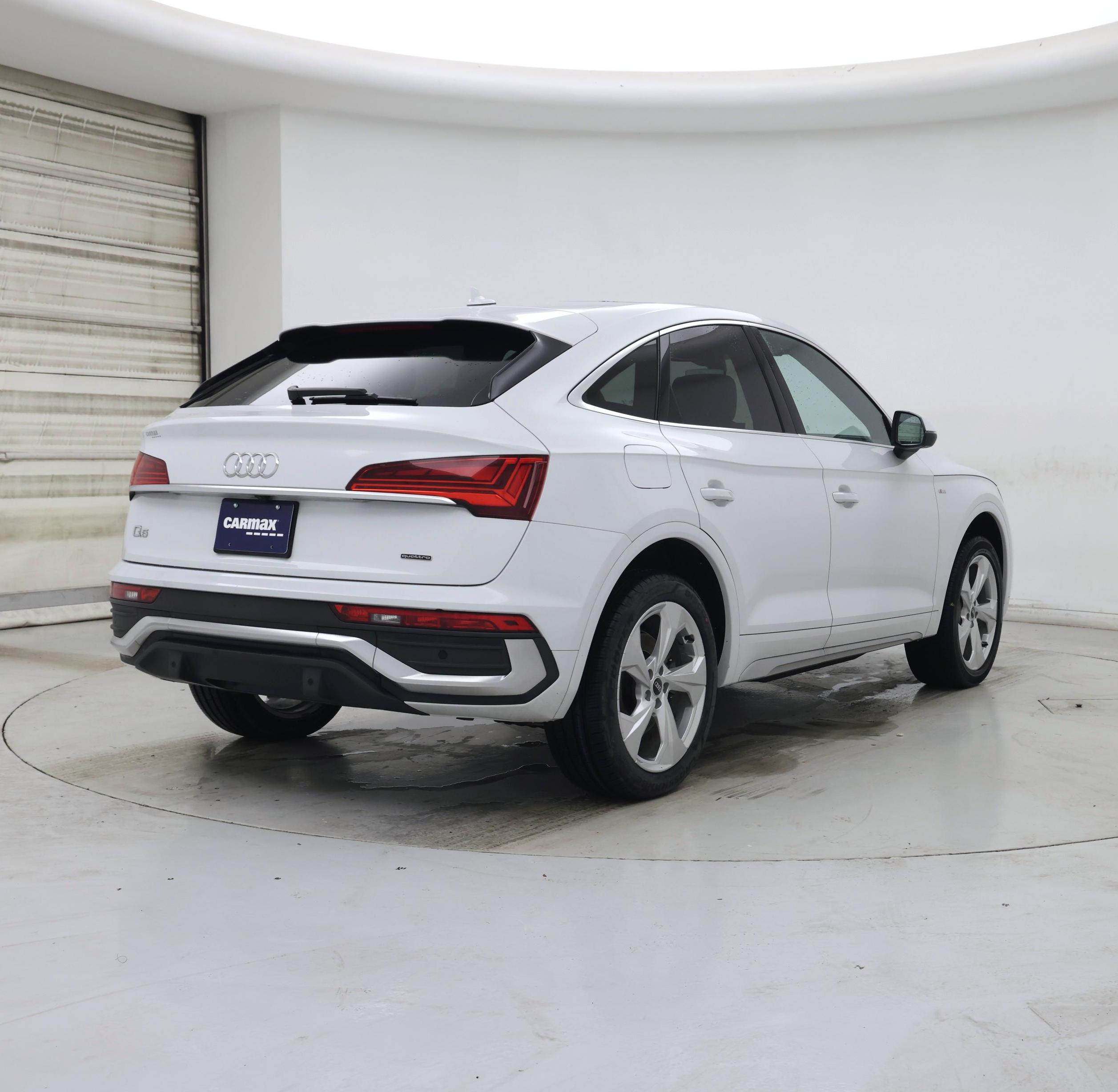 Thumbnail: 2023 Audi Q5 - 8