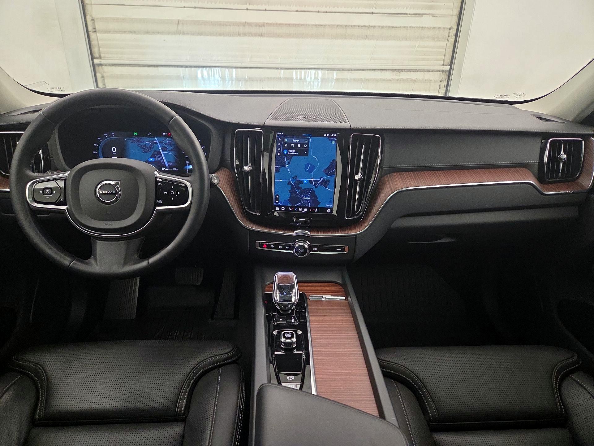 Thumbnail: 2023 Volvo XC60 - 9