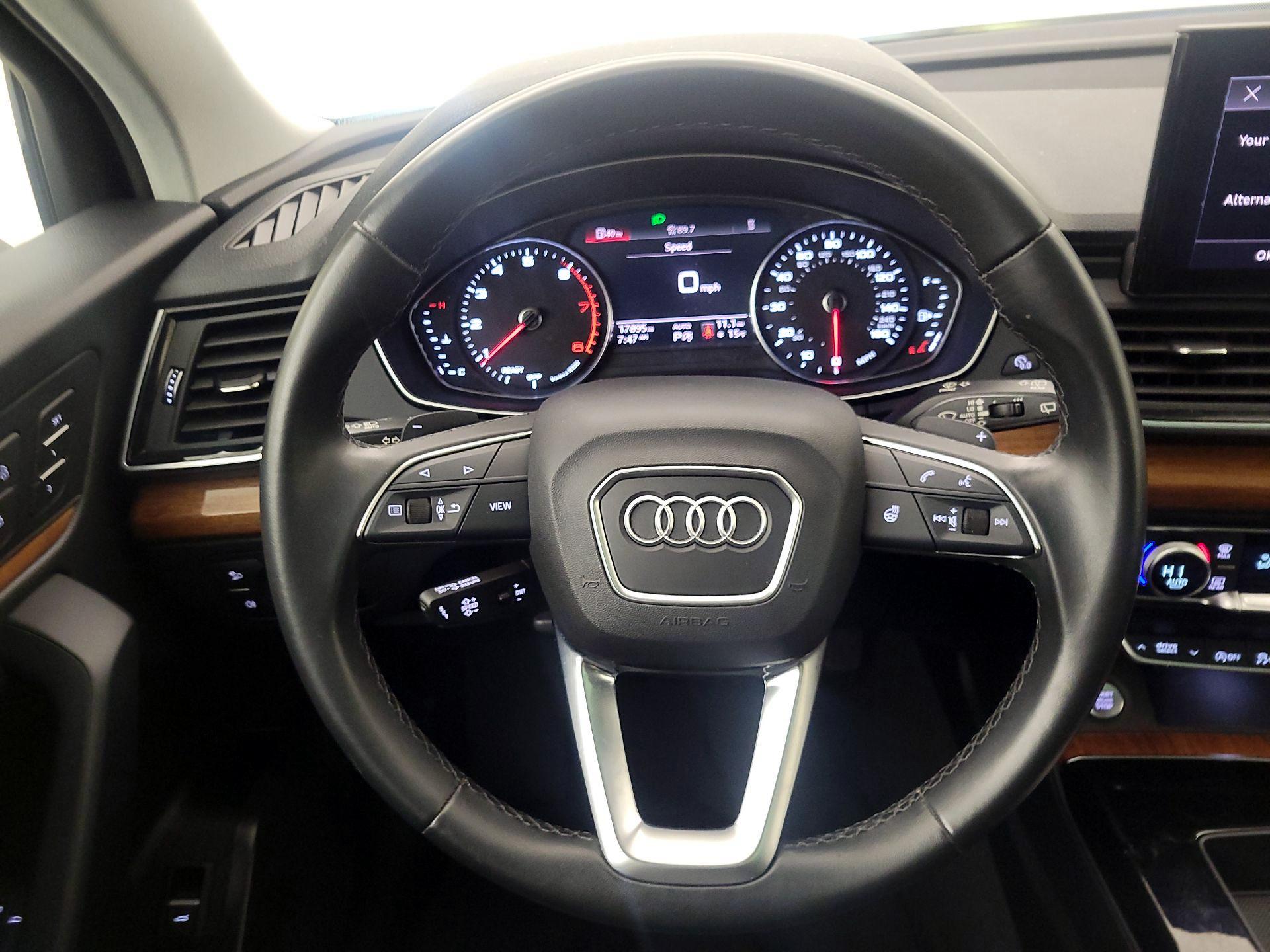 Thumbnail: 2023 Audi Q5 - 10