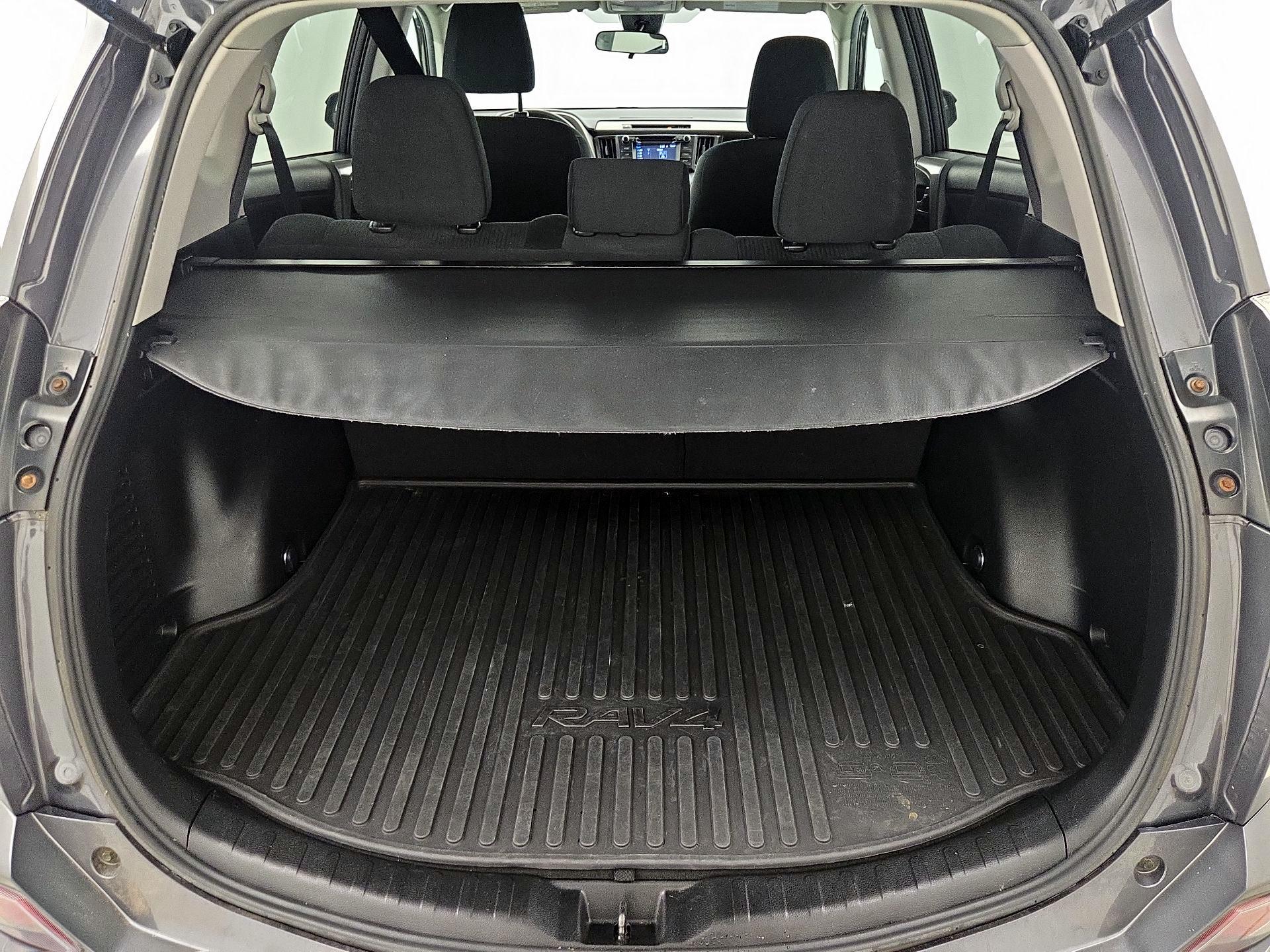 Thumbnail: 2017 Toyota RAV4 - 20