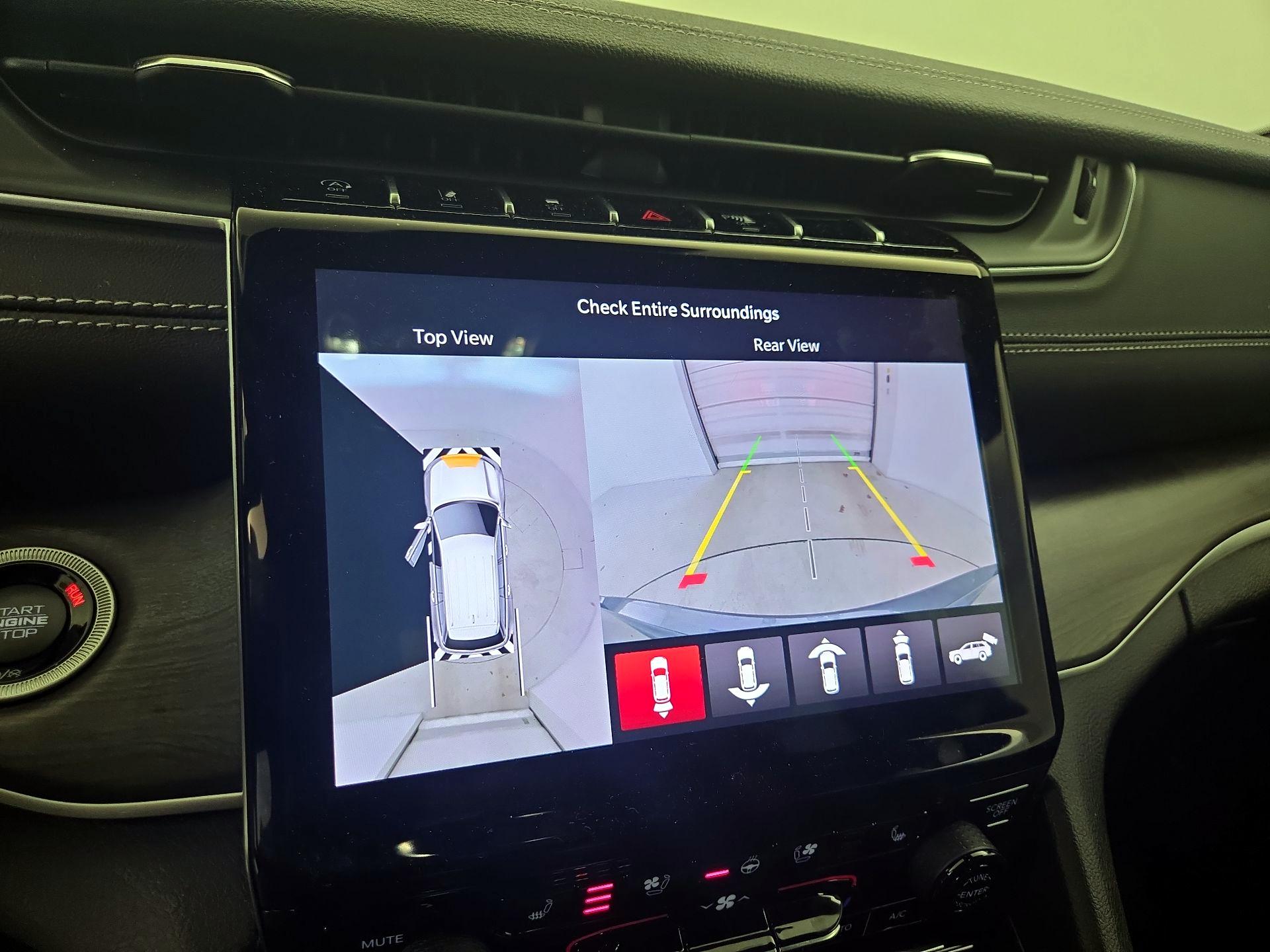 Thumbnail: 2025 Jeep Grand Cherokee - 15