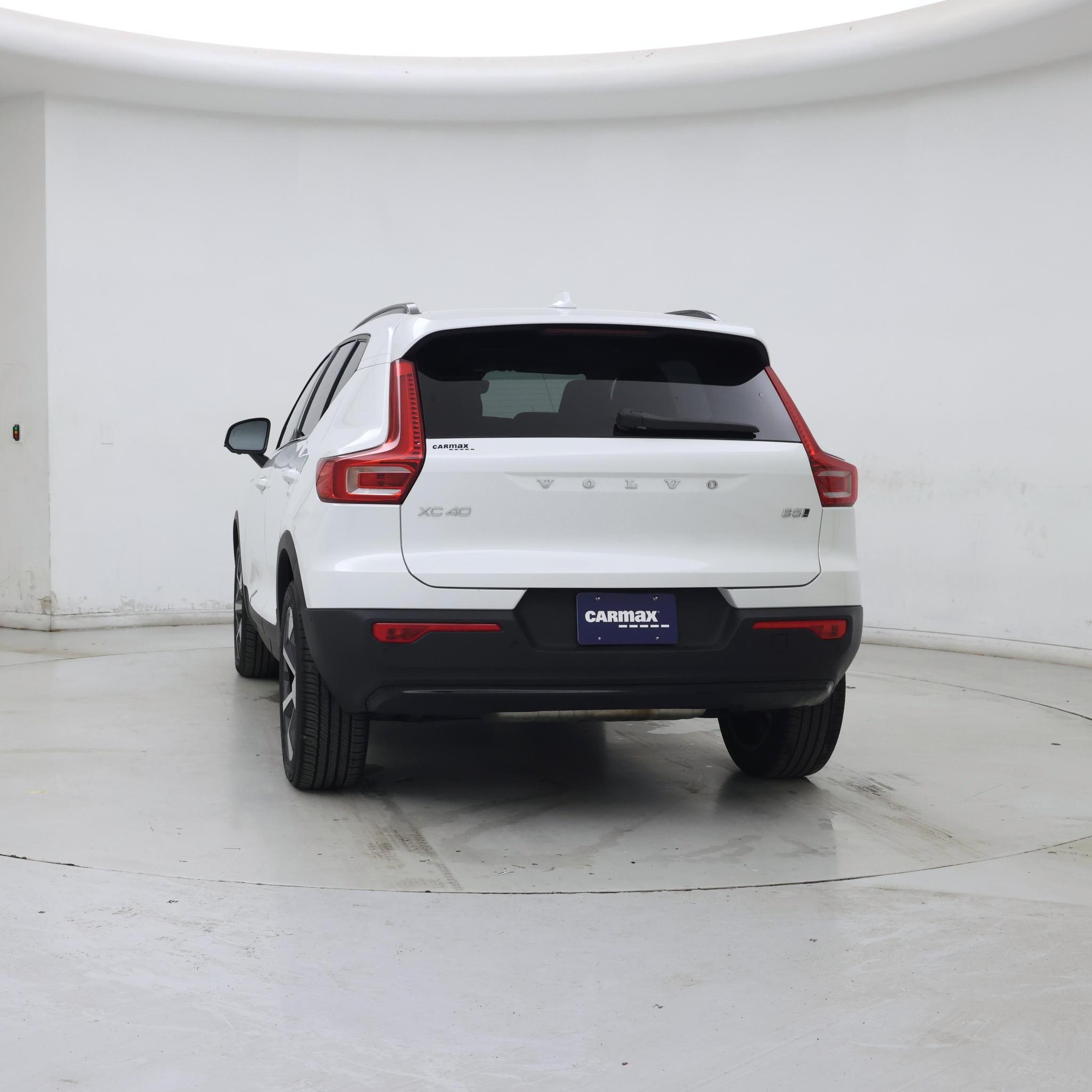 Thumbnail: 2025 Volvo XC40 - 6