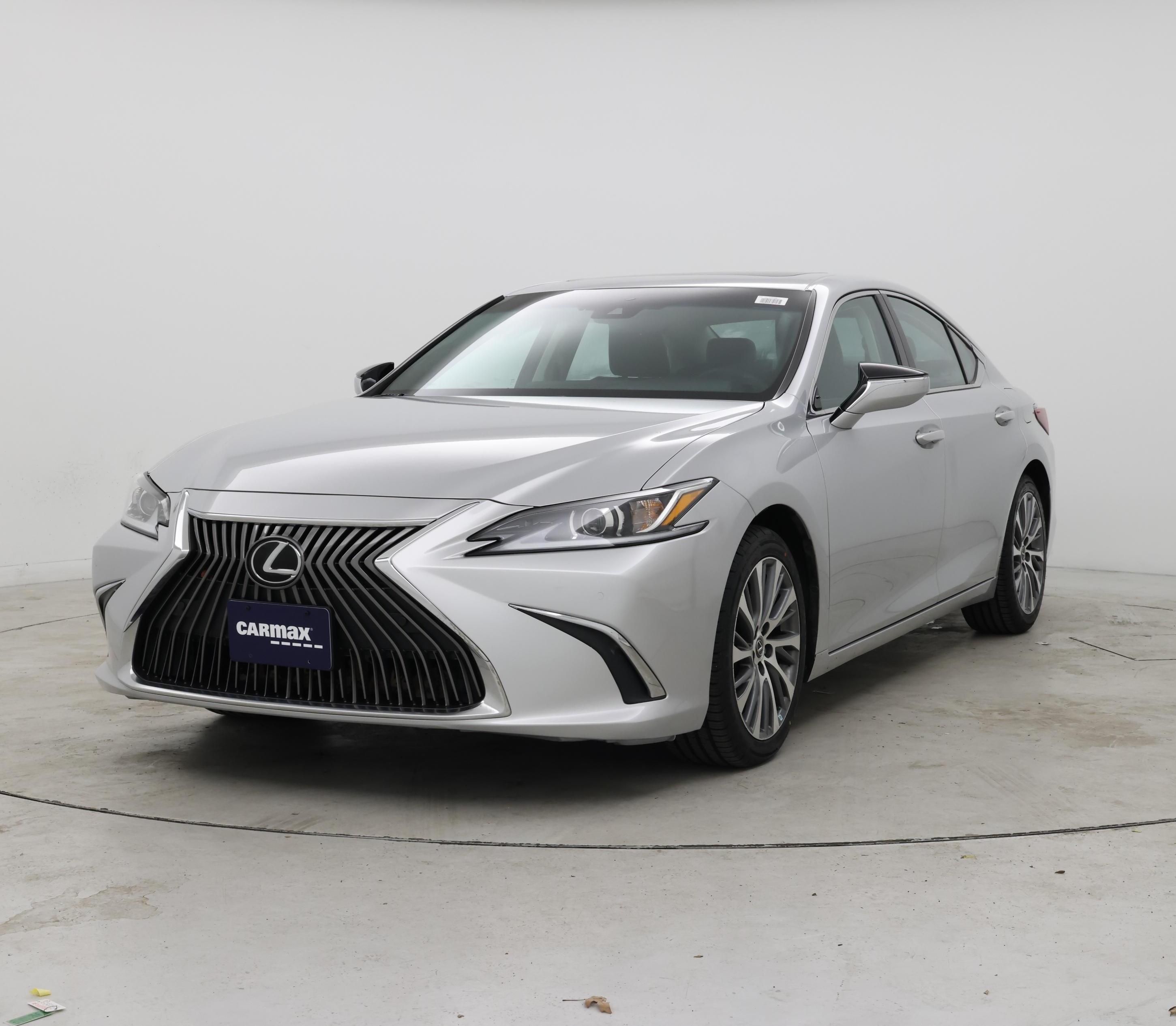 Thumbnail: 2020 Lexus ES - 4