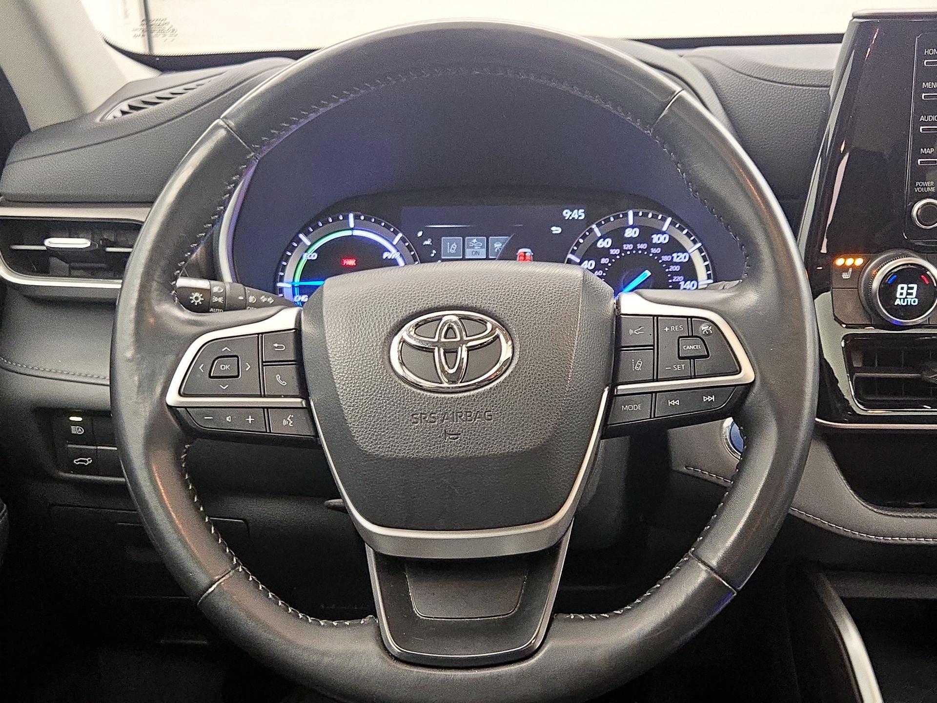 Thumbnail: 2022 Toyota Highlander - 10