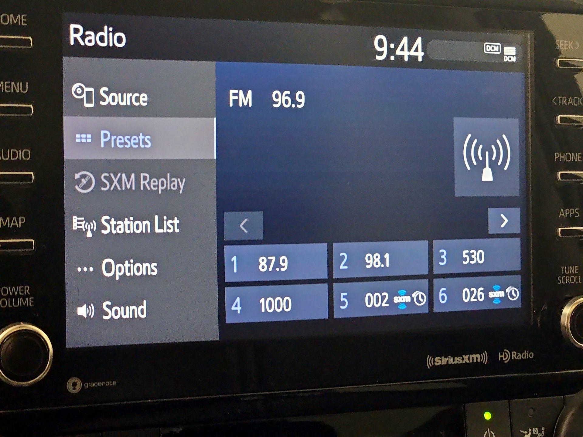 Thumbnail: 2022 Toyota Highlander - 15