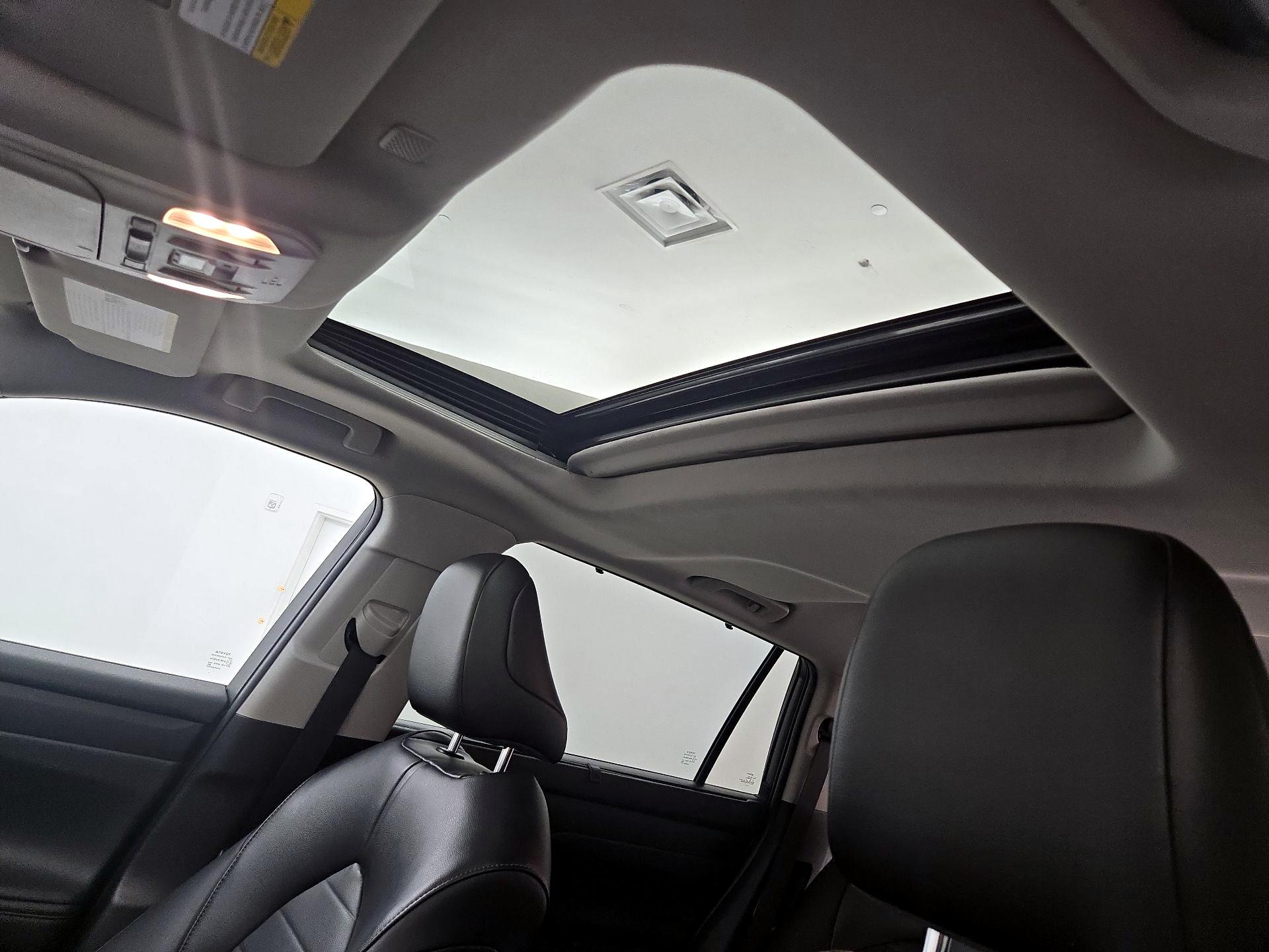 Thumbnail: 2022 Toyota Highlander - 19