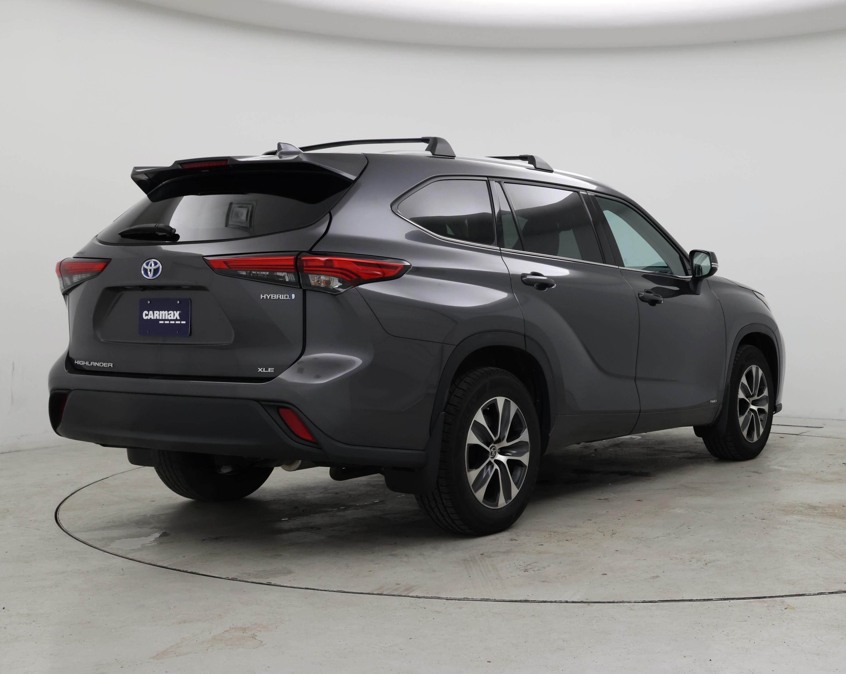 Thumbnail: 2022 Toyota Highlander - 8