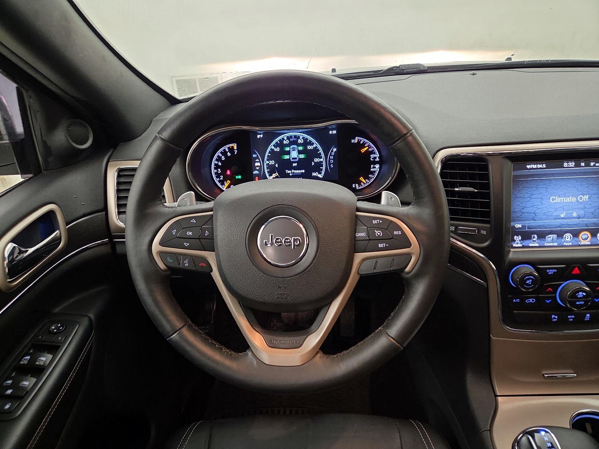 Thumbnail: 2015 Jeep Grand Cherokee - 10