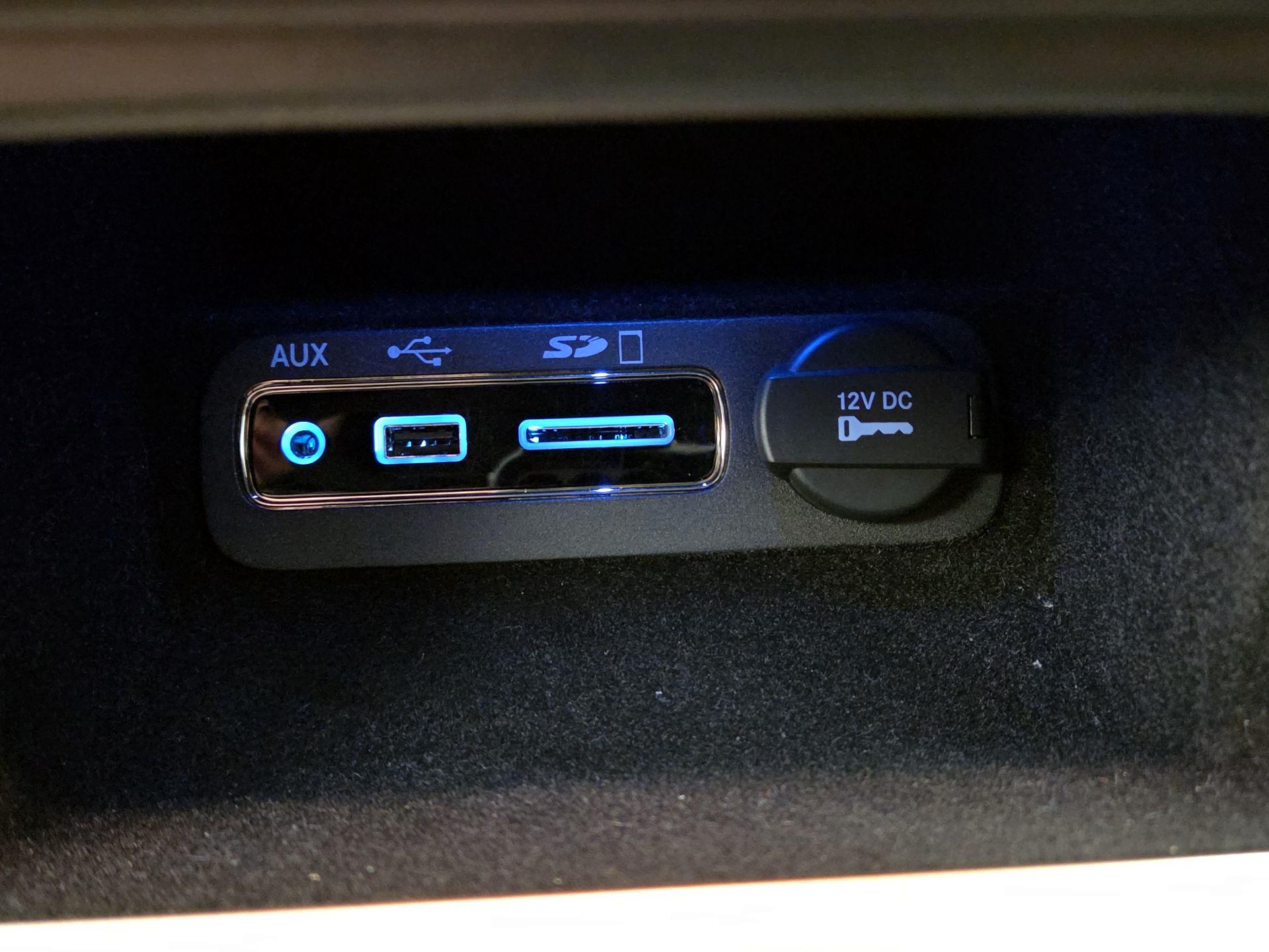 Thumbnail: 2015 Jeep Grand Cherokee - 18