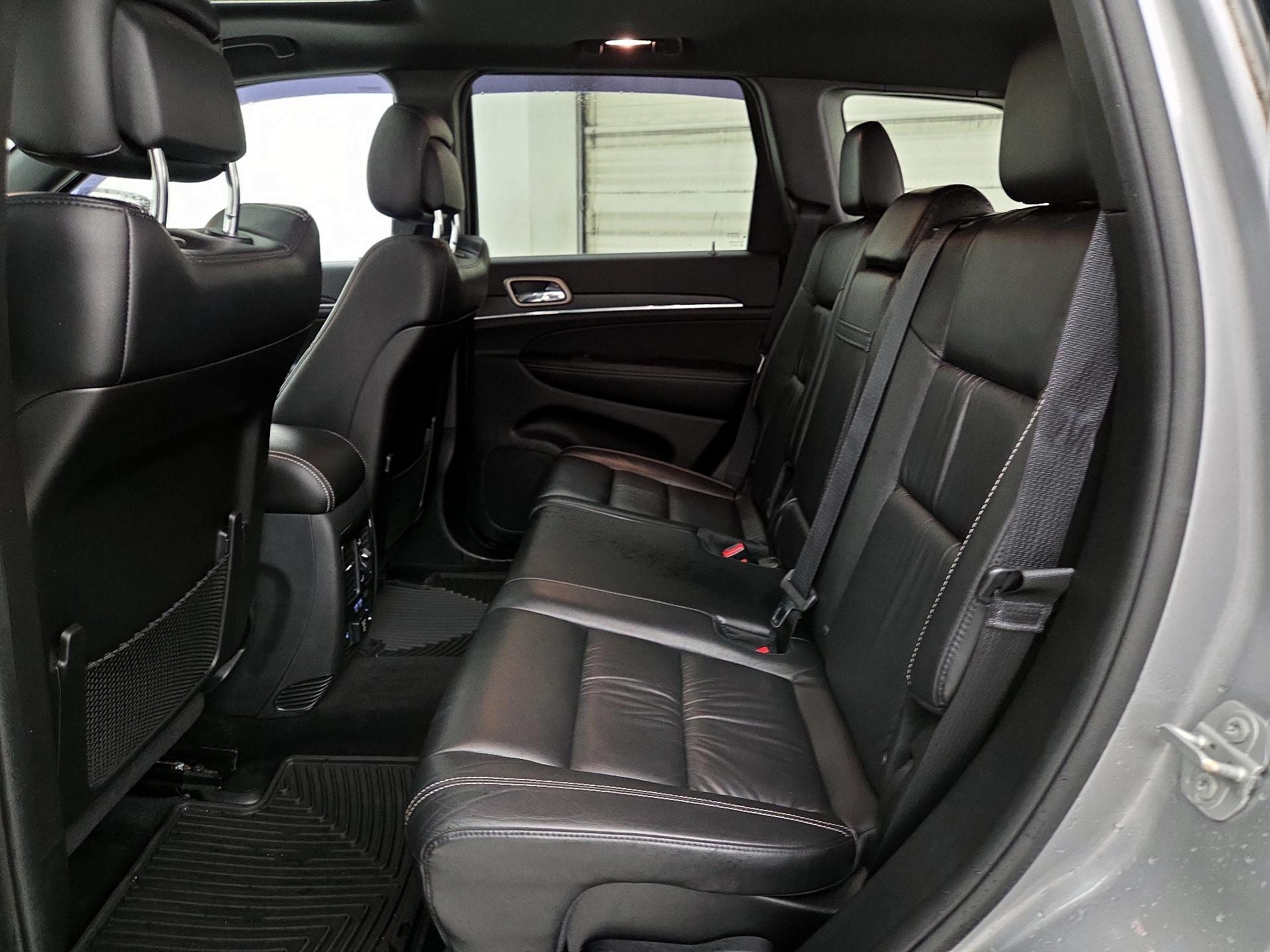 Thumbnail: 2015 Jeep Grand Cherokee - 20