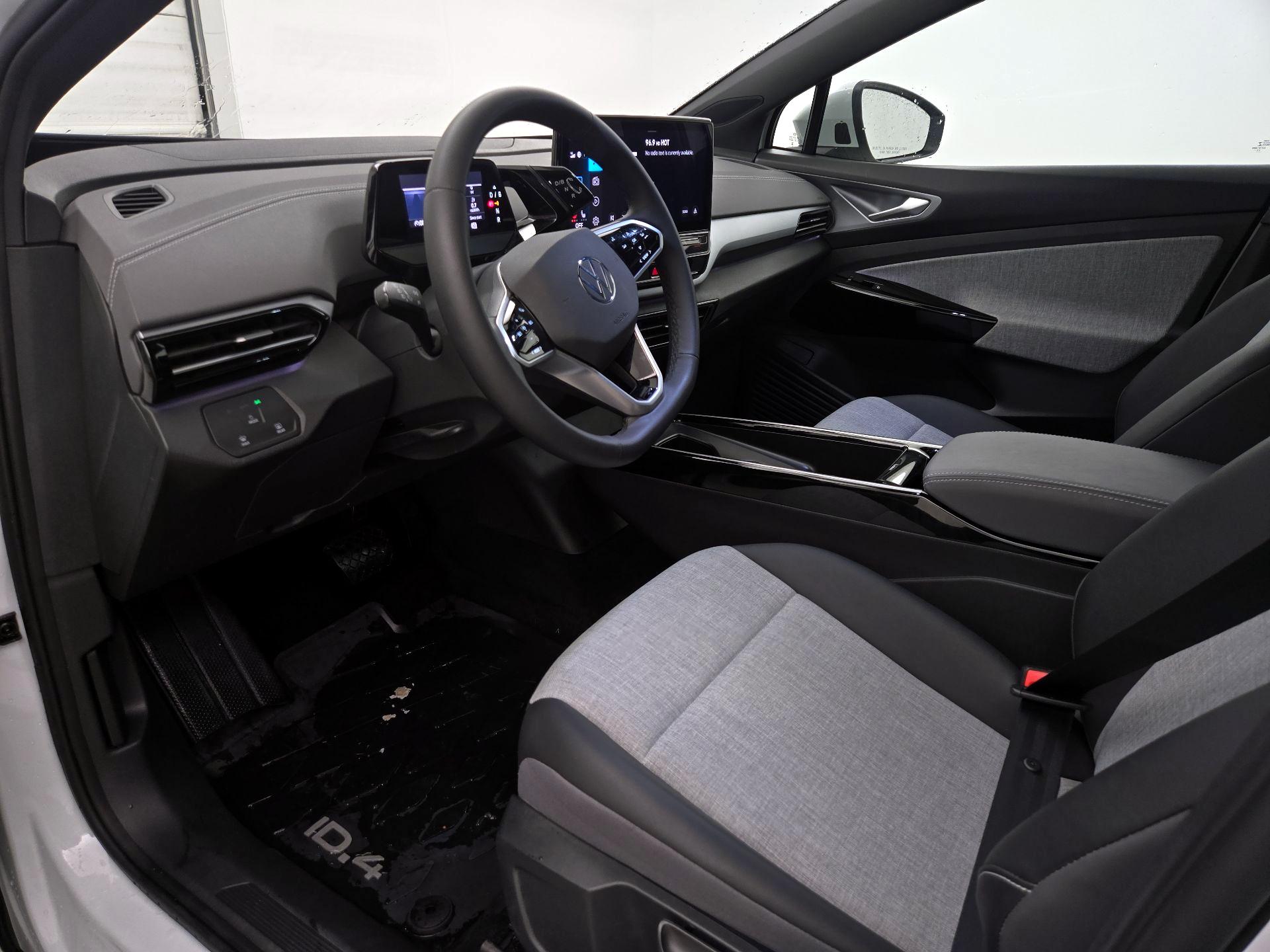 Thumbnail: 2023 Volkswagen ID.4 - 11