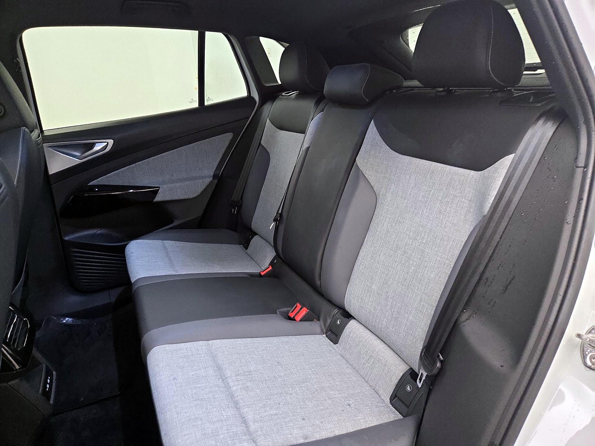 Thumbnail: 2023 Volkswagen ID.4 - 19