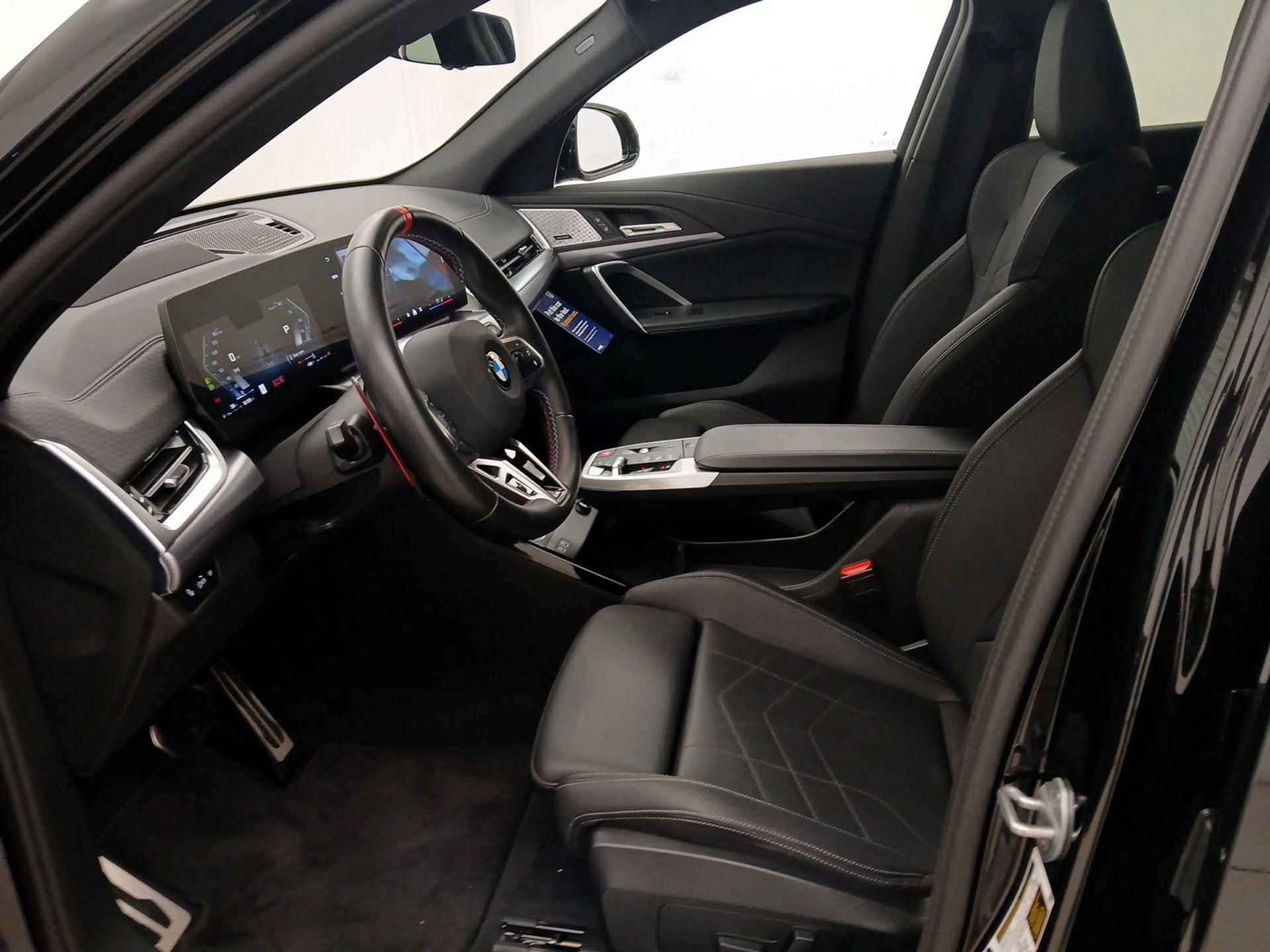 Thumbnail: 2025 BMW X2 - 11