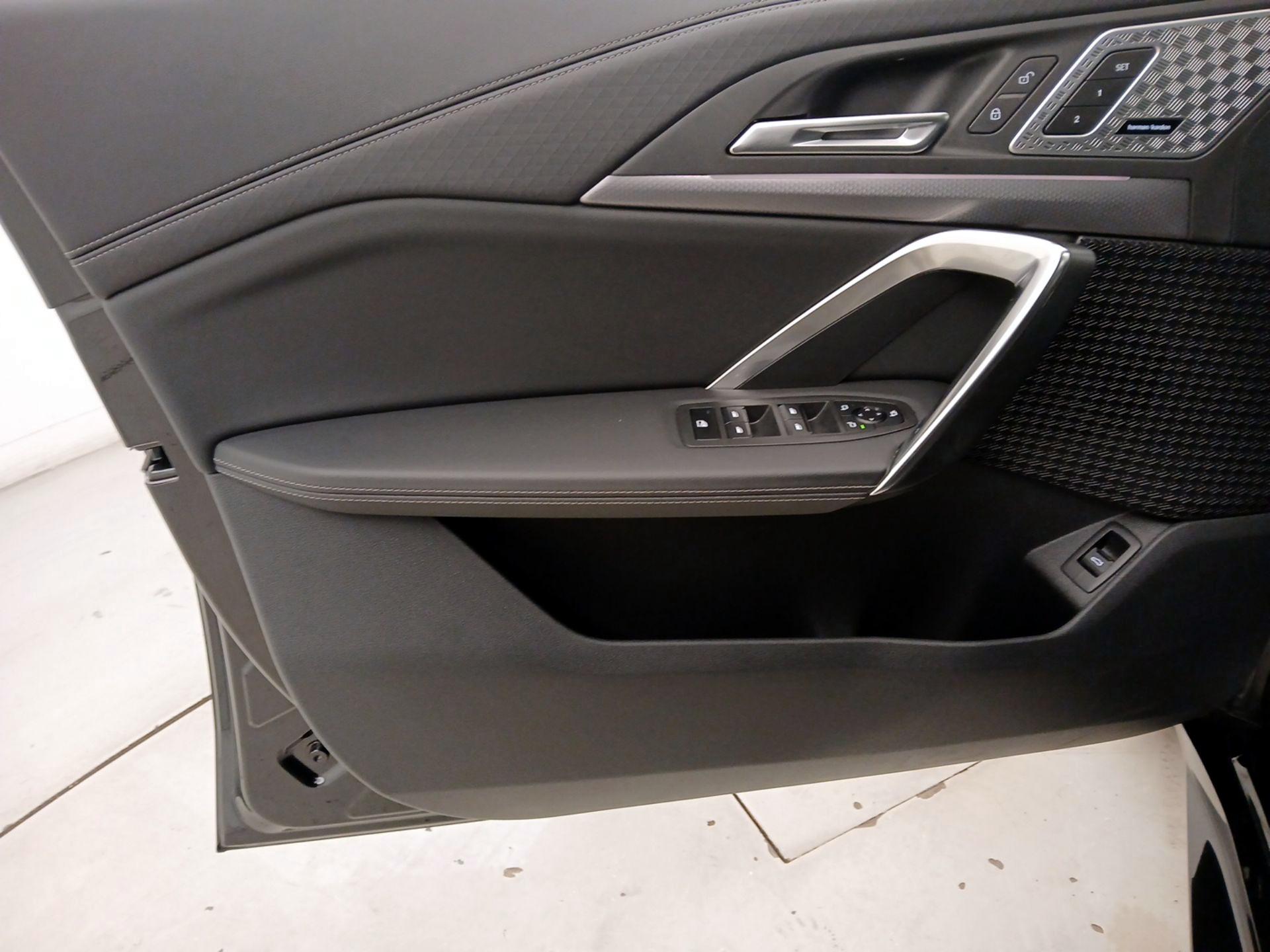 Thumbnail: 2025 BMW X2 - 12