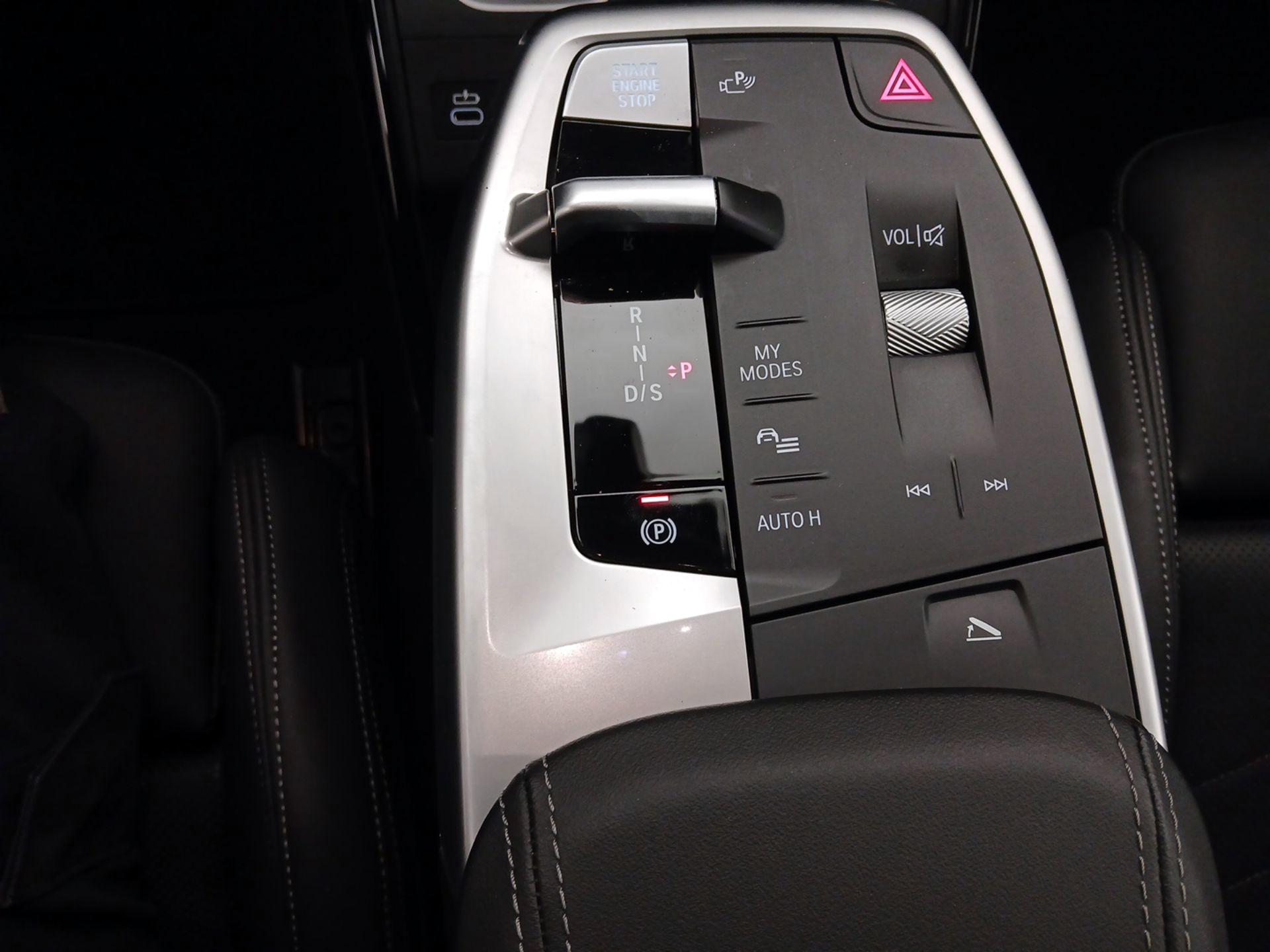 Thumbnail: 2025 BMW X2 - 17