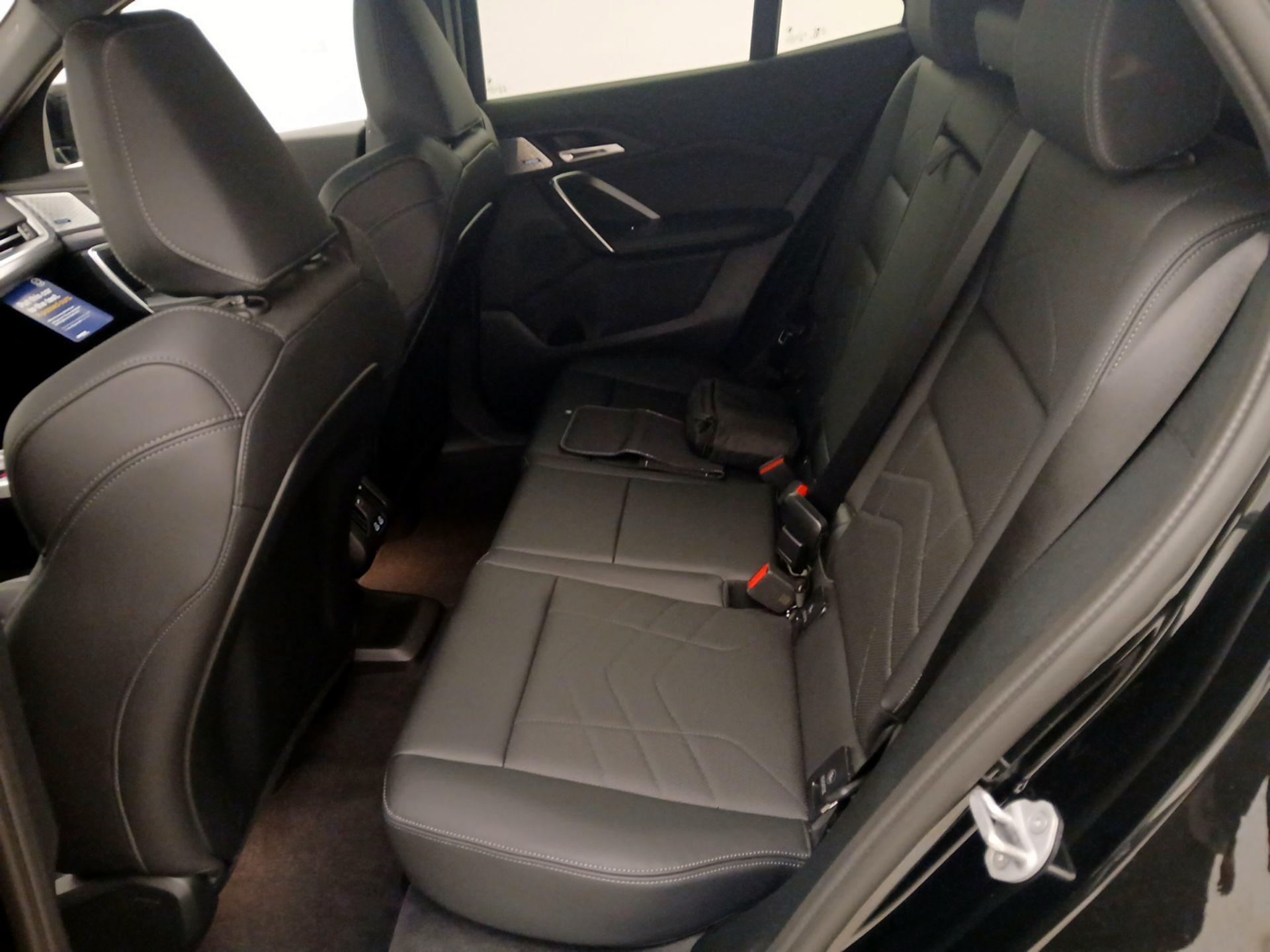 Thumbnail: 2025 BMW X2 - 20