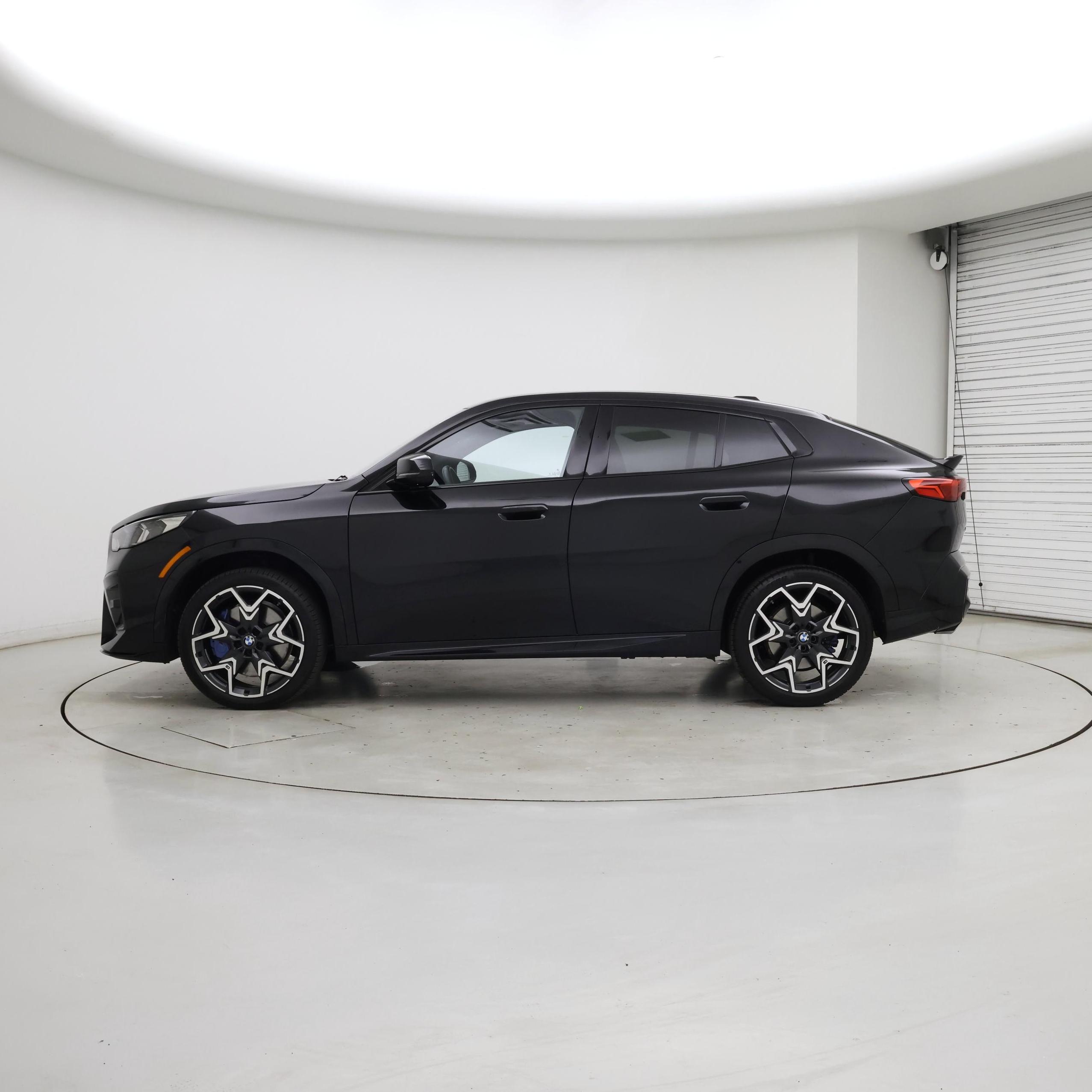 Thumbnail: 2025 BMW X2 - 3