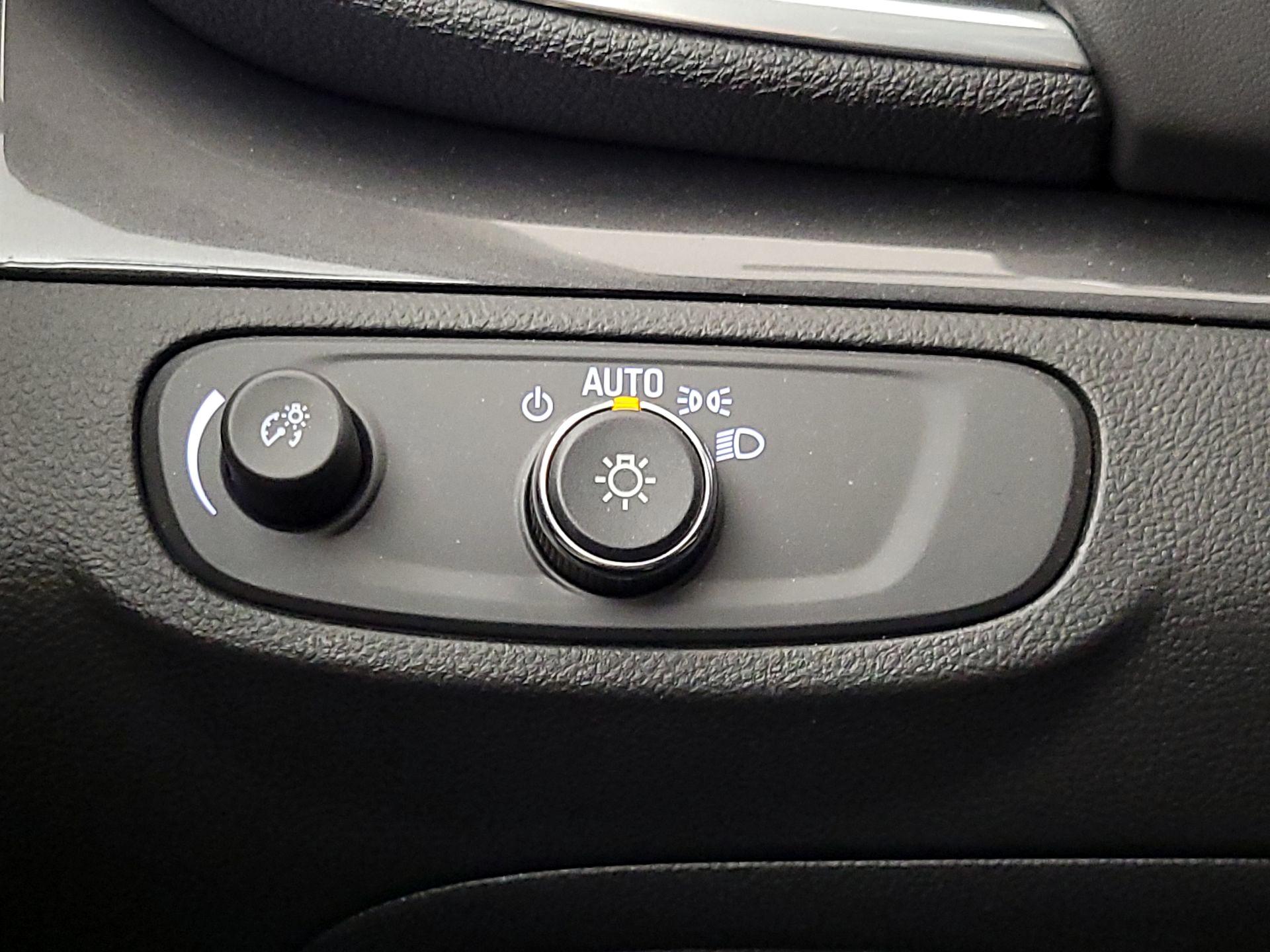 Thumbnail: 2022 Buick Encore - 13