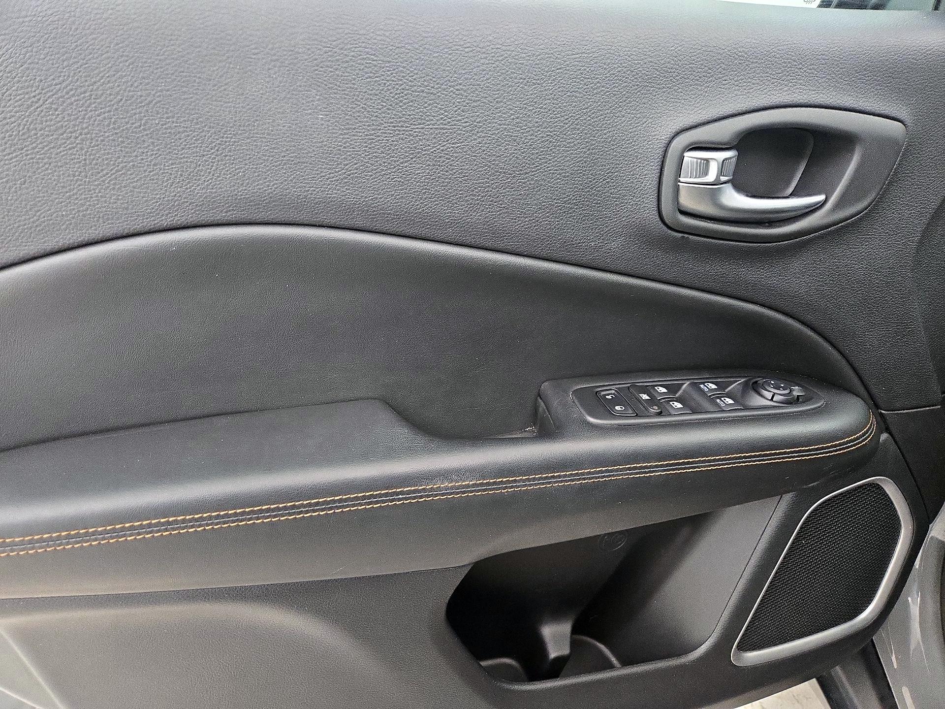 Thumbnail: 2020 Jeep Compass - 12