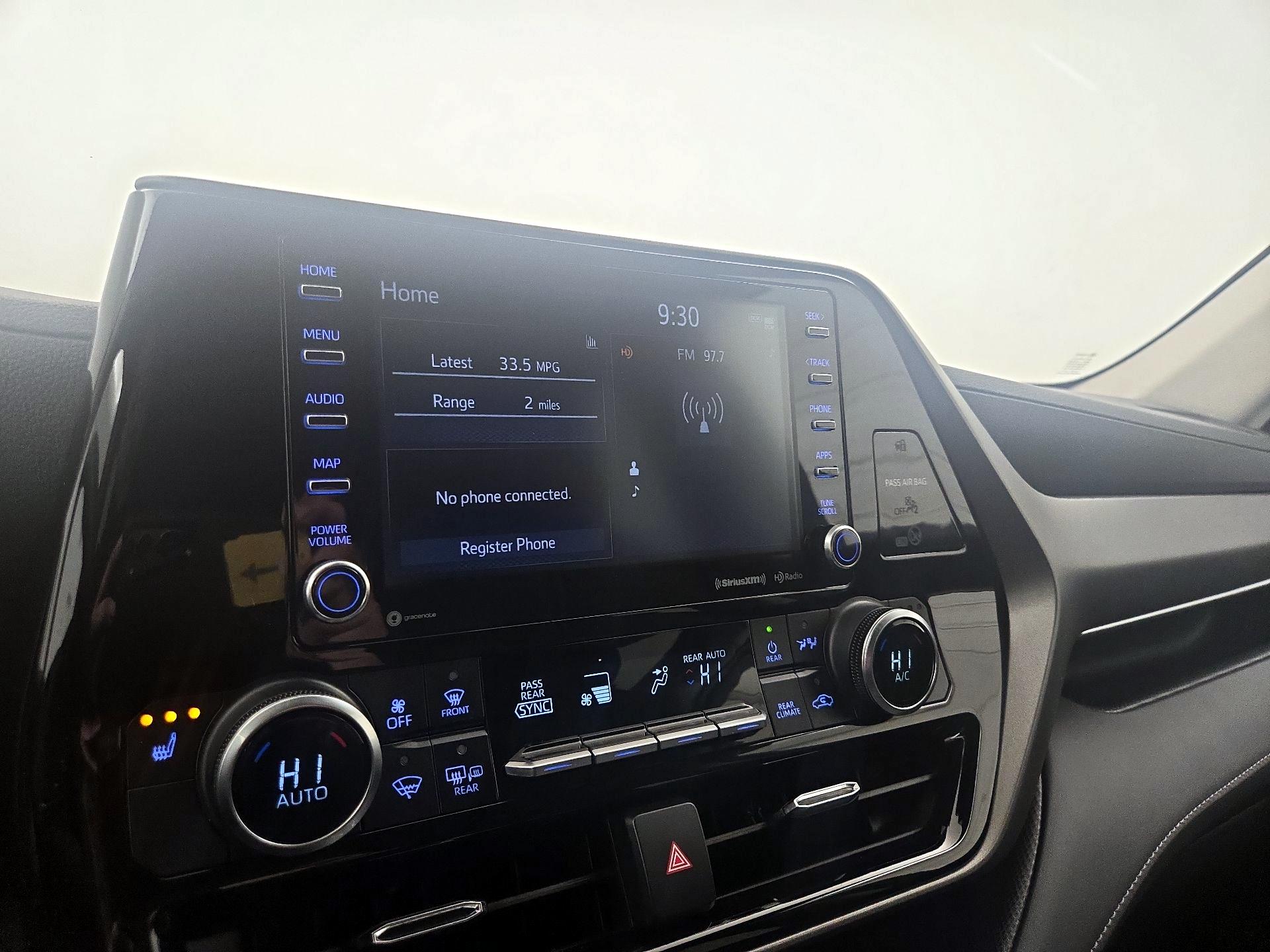 Thumbnail: 2021 Toyota Highlander - 15