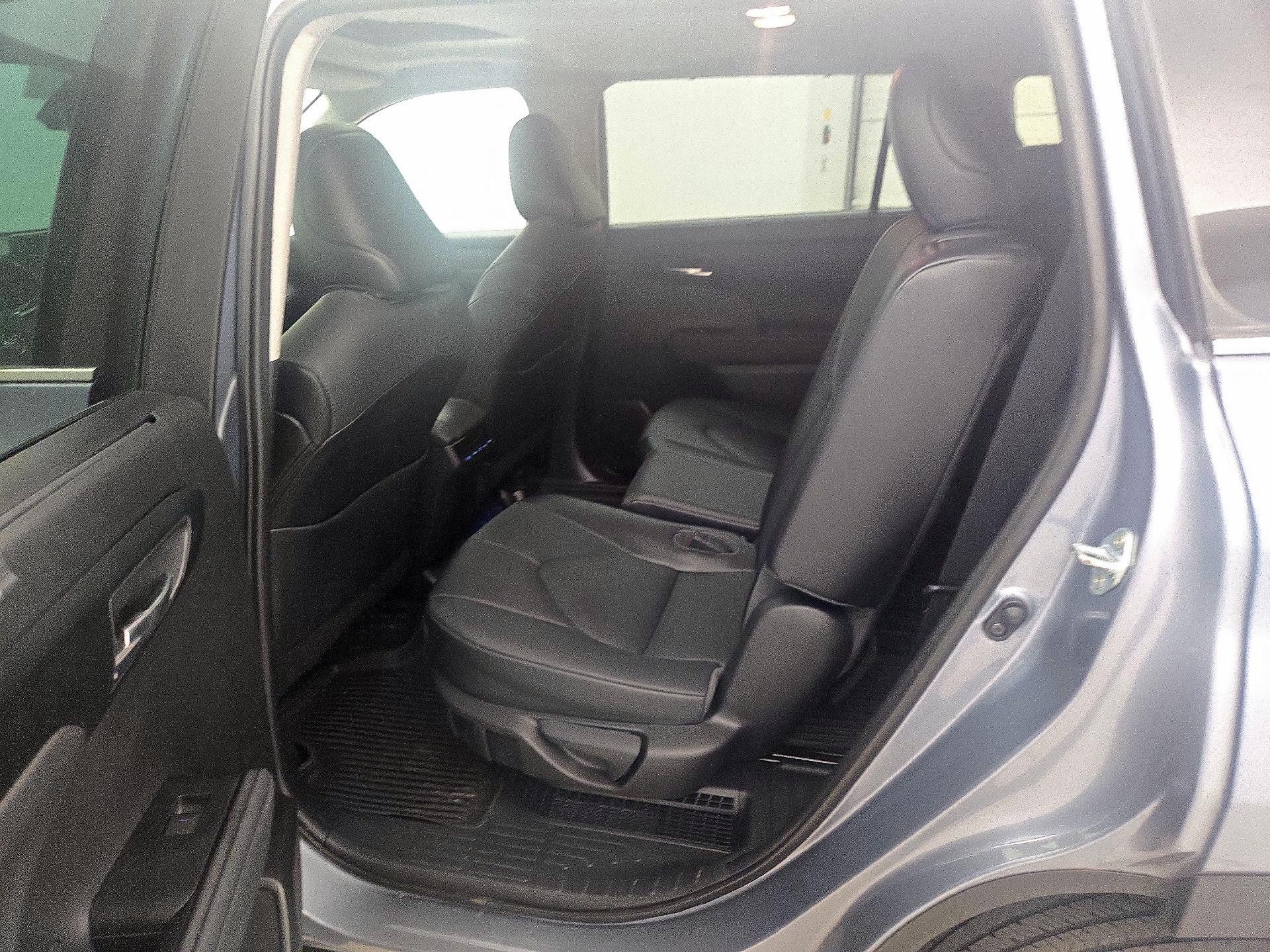 Thumbnail: 2021 Toyota Highlander - 20