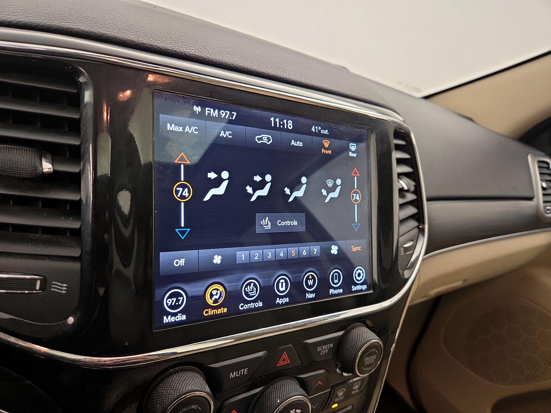 Thumbnail: 2021 Jeep Grand Cherokee - 17