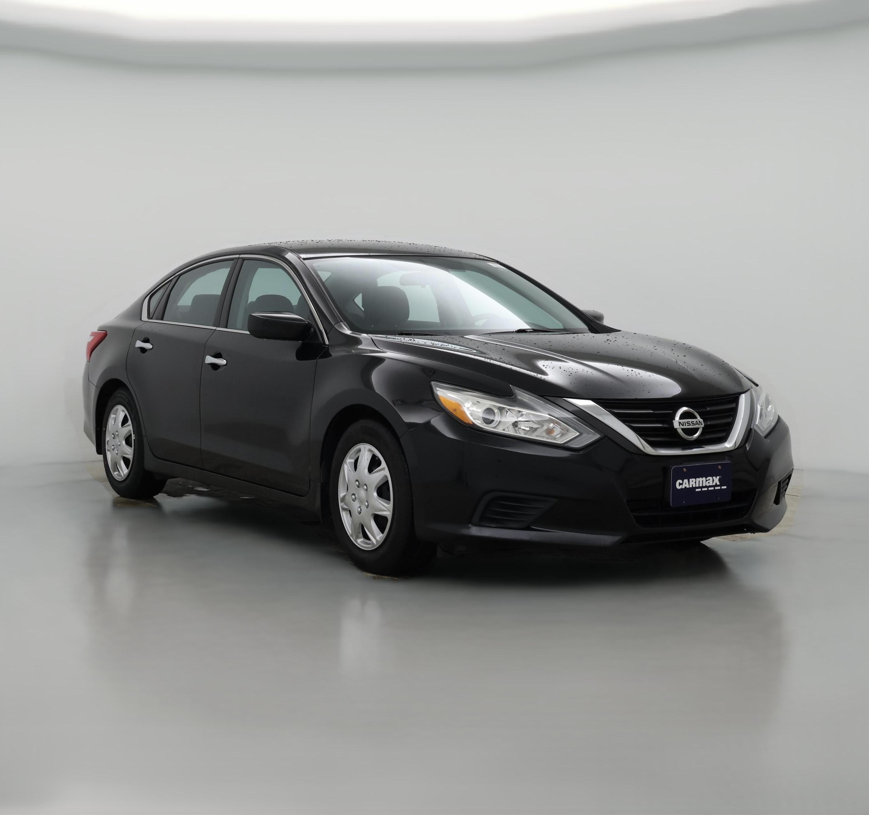 Thumbnail: 2017 Nissan Altima - 1