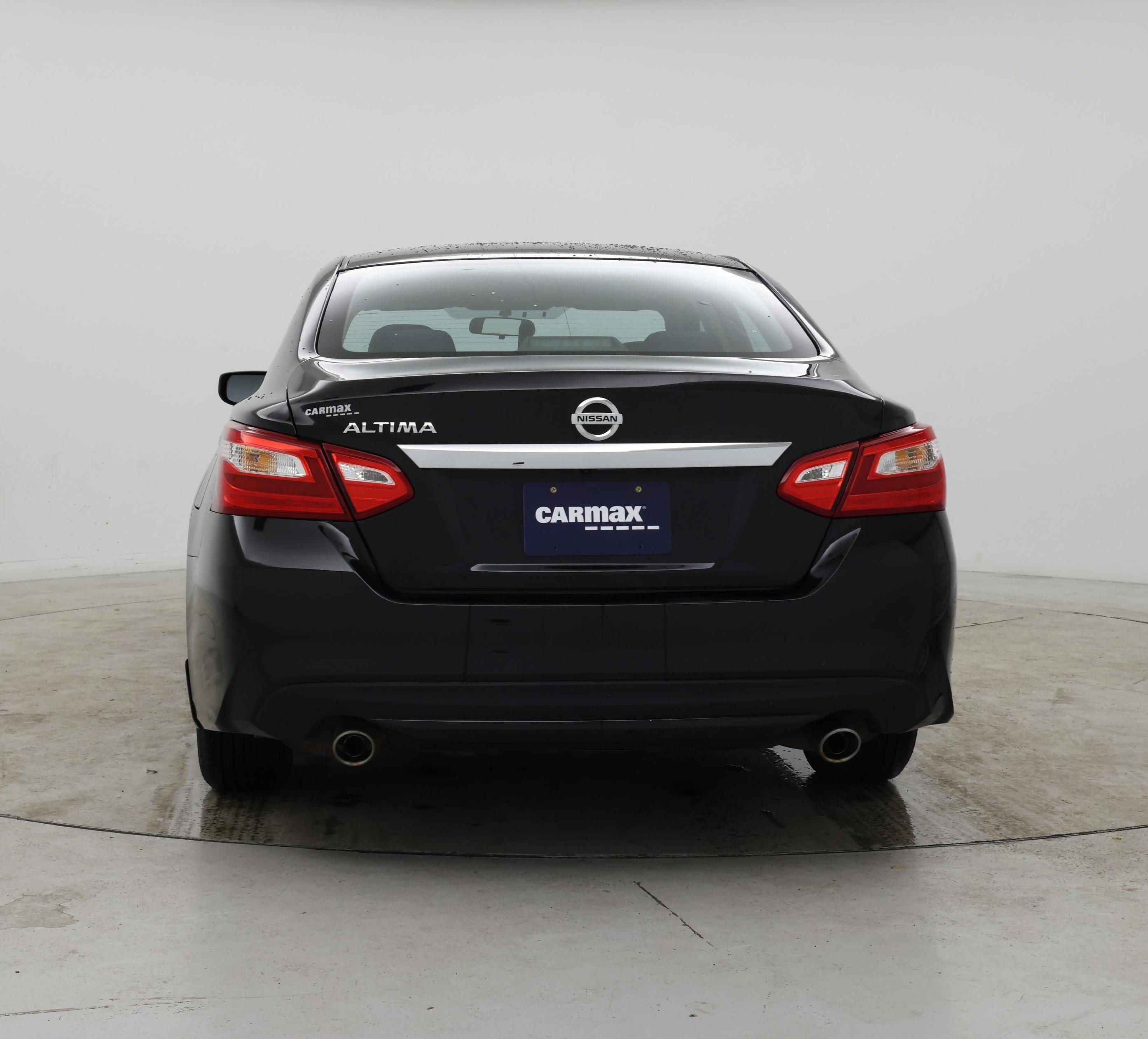 Thumbnail: 2017 Nissan Altima - 6