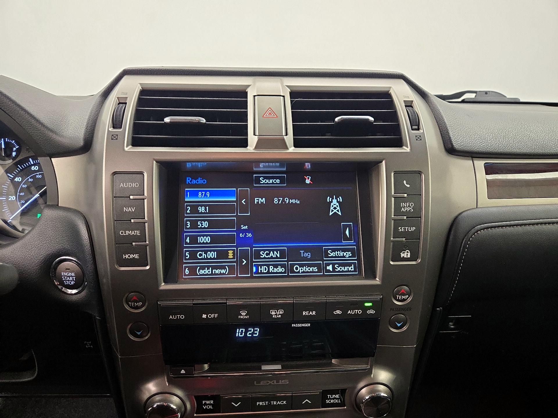 Thumbnail: 2016 Lexus GX - 16