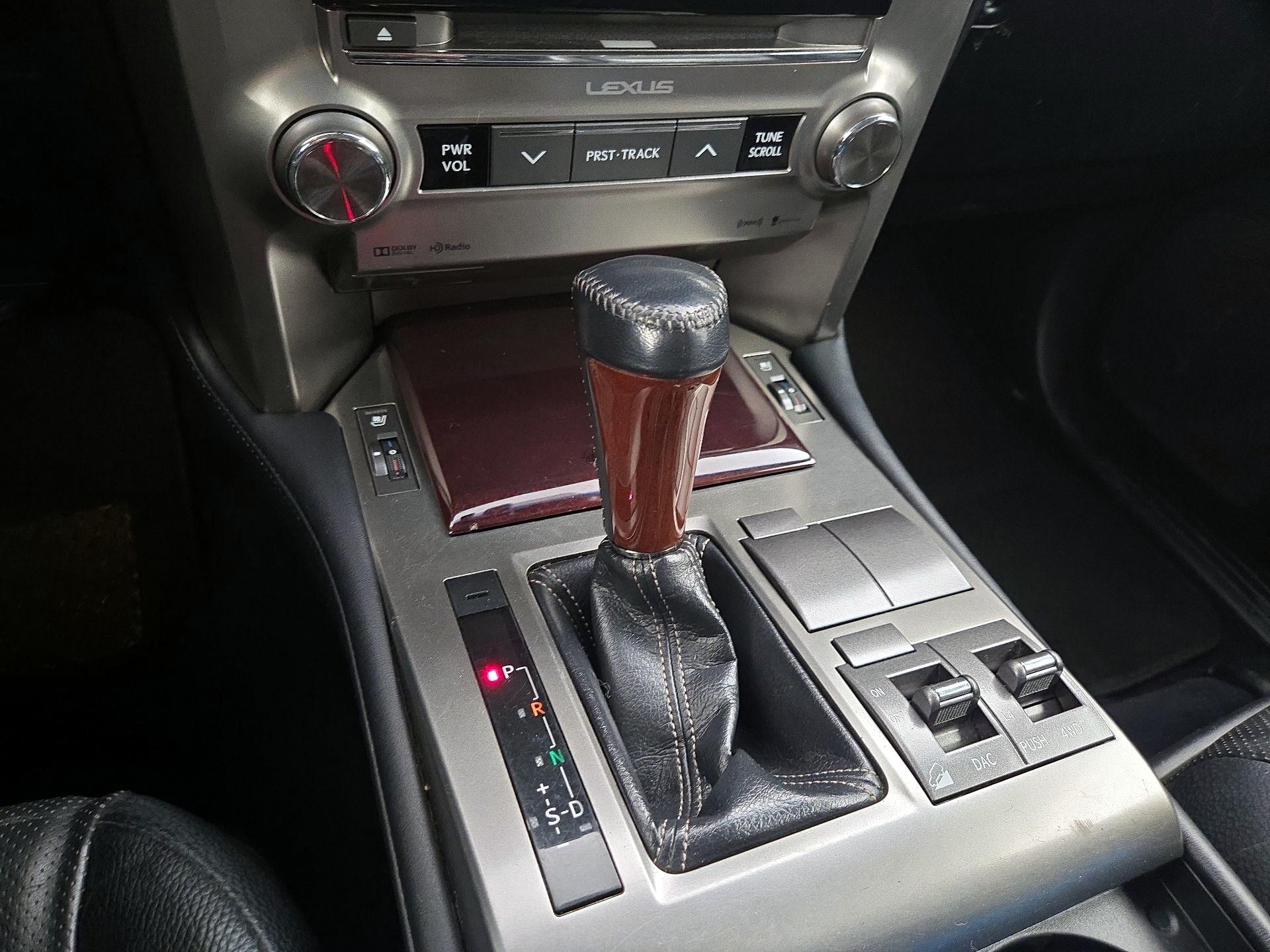 Thumbnail: 2016 Lexus GX - 18